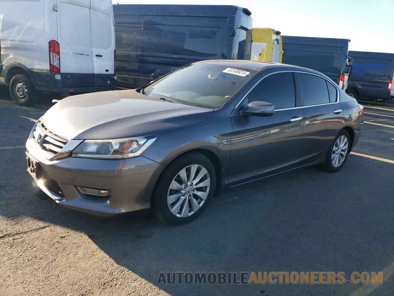 1HGCR2F83DA054986 HONDA ACCORD 2013