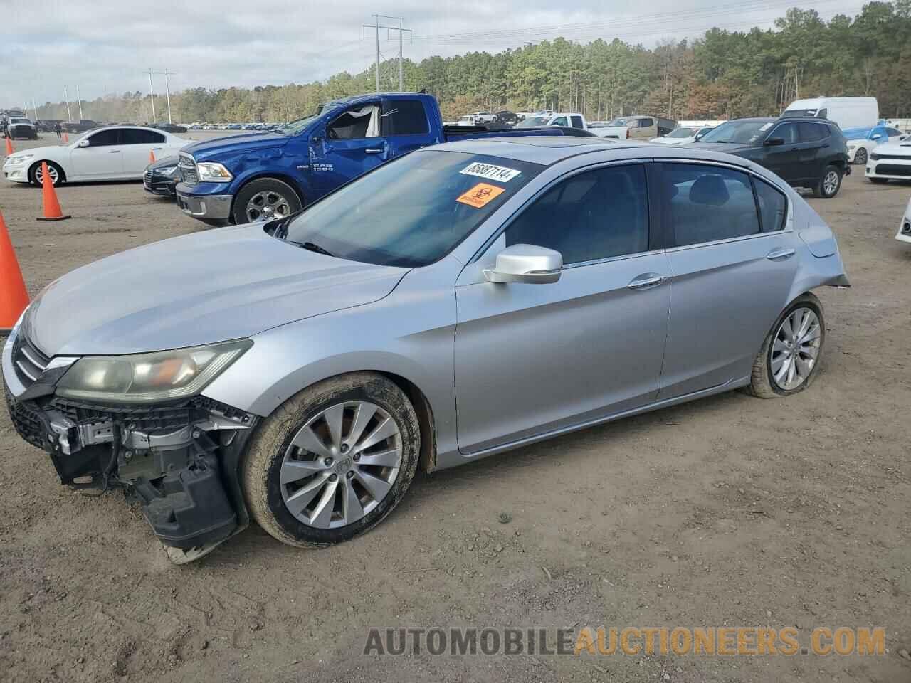 1HGCR2F83DA218737 HONDA ACCORD 2013