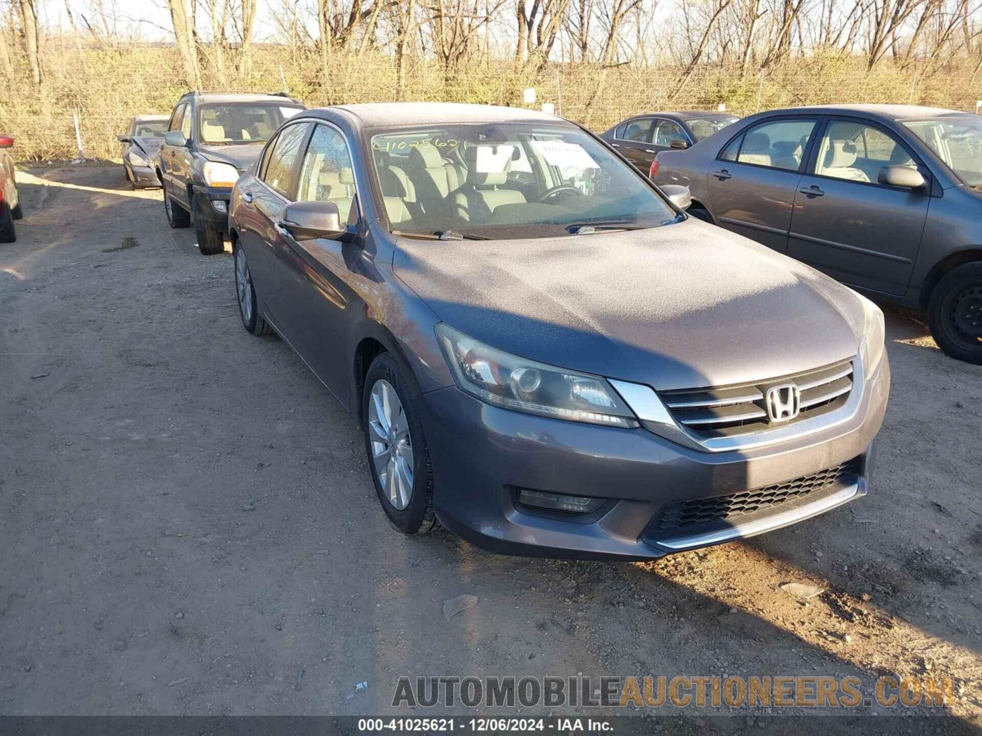 1HGCR2F83EA012528 HONDA ACCORD 2014