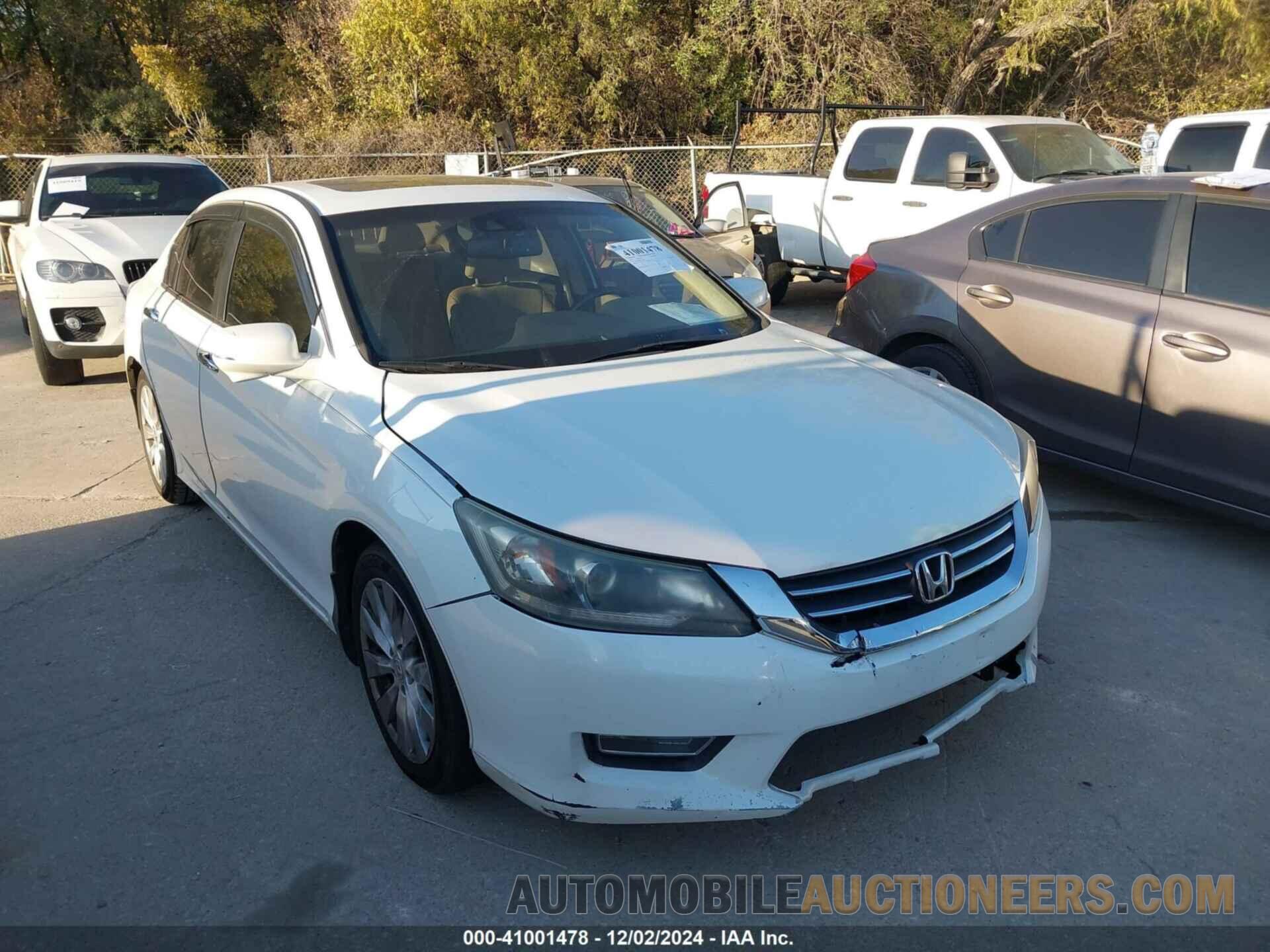 1HGCR2F84DA133891 HONDA ACCORD 2013