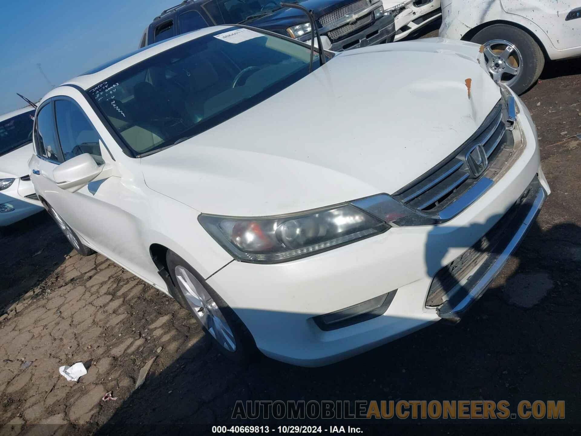 1HGCR2F86DA036434 HONDA ACCORD 2013