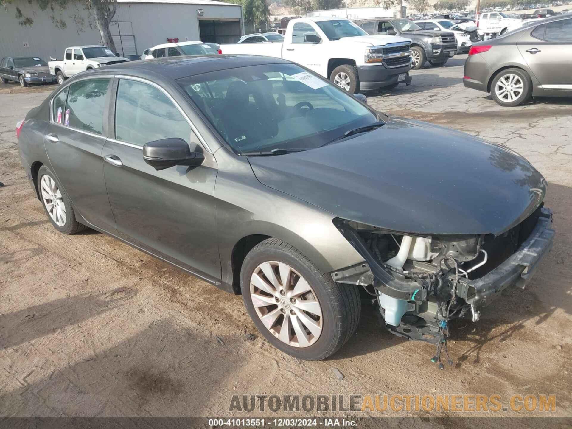 1HGCR2F86DA038782 HONDA ACCORD 2013