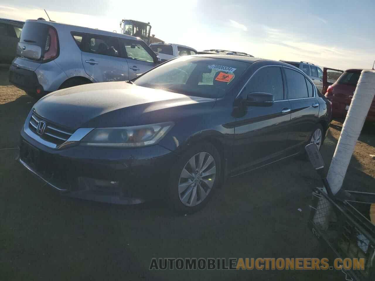 1HGCR2F86FA089010 HONDA ACCORD 2015