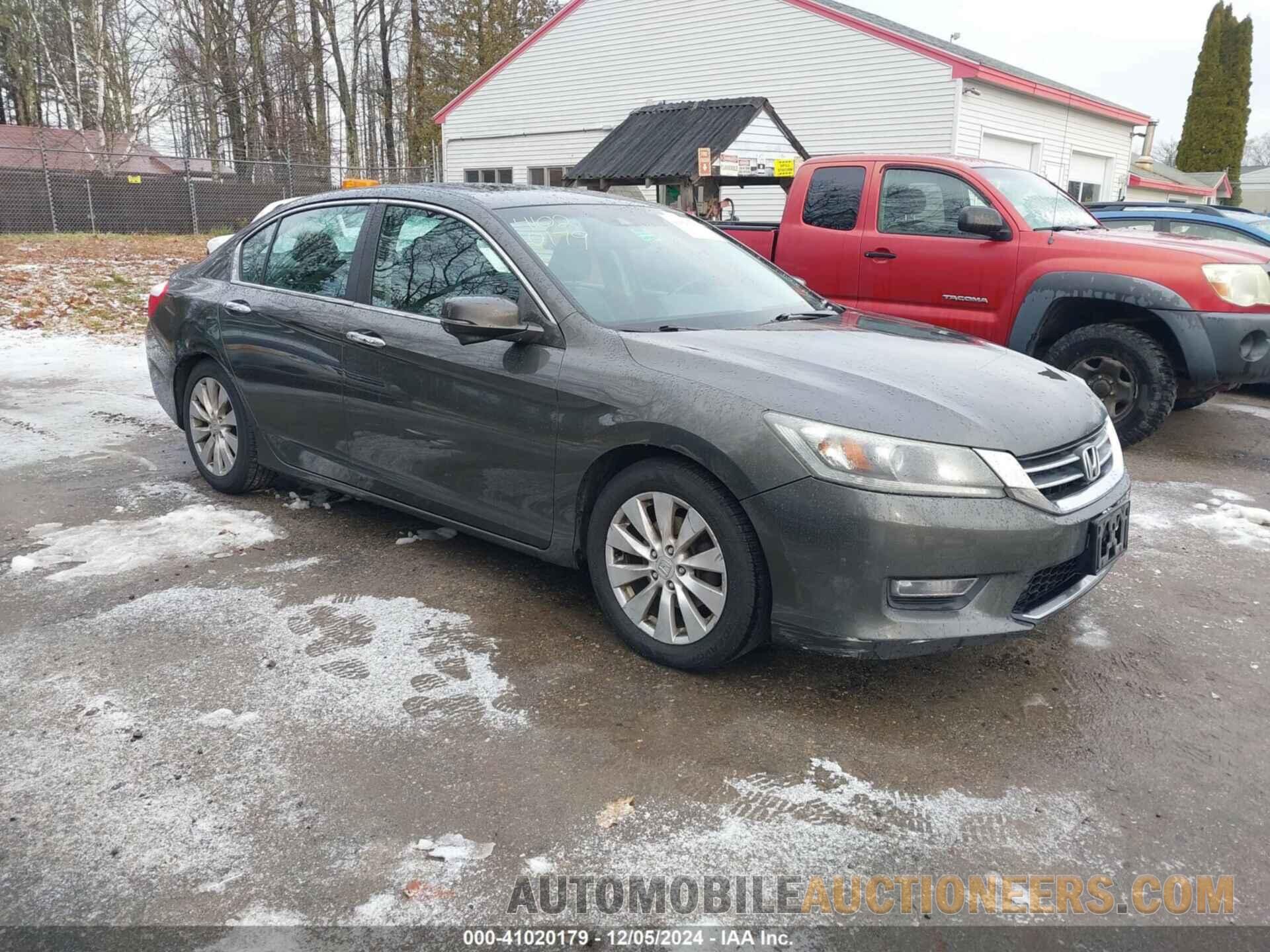 1HGCR2F87DA129768 HONDA ACCORD 2013