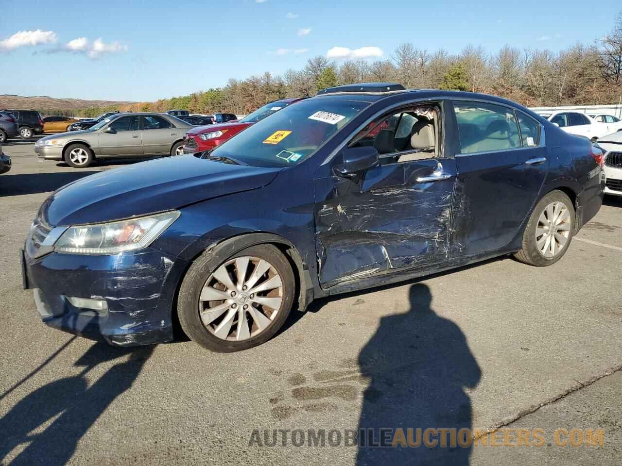 1HGCR2F87DA160339 HONDA ACCORD 2013