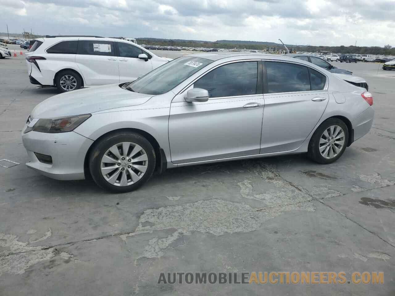 1HGCR2F87EA283544 HONDA ACCORD 2014