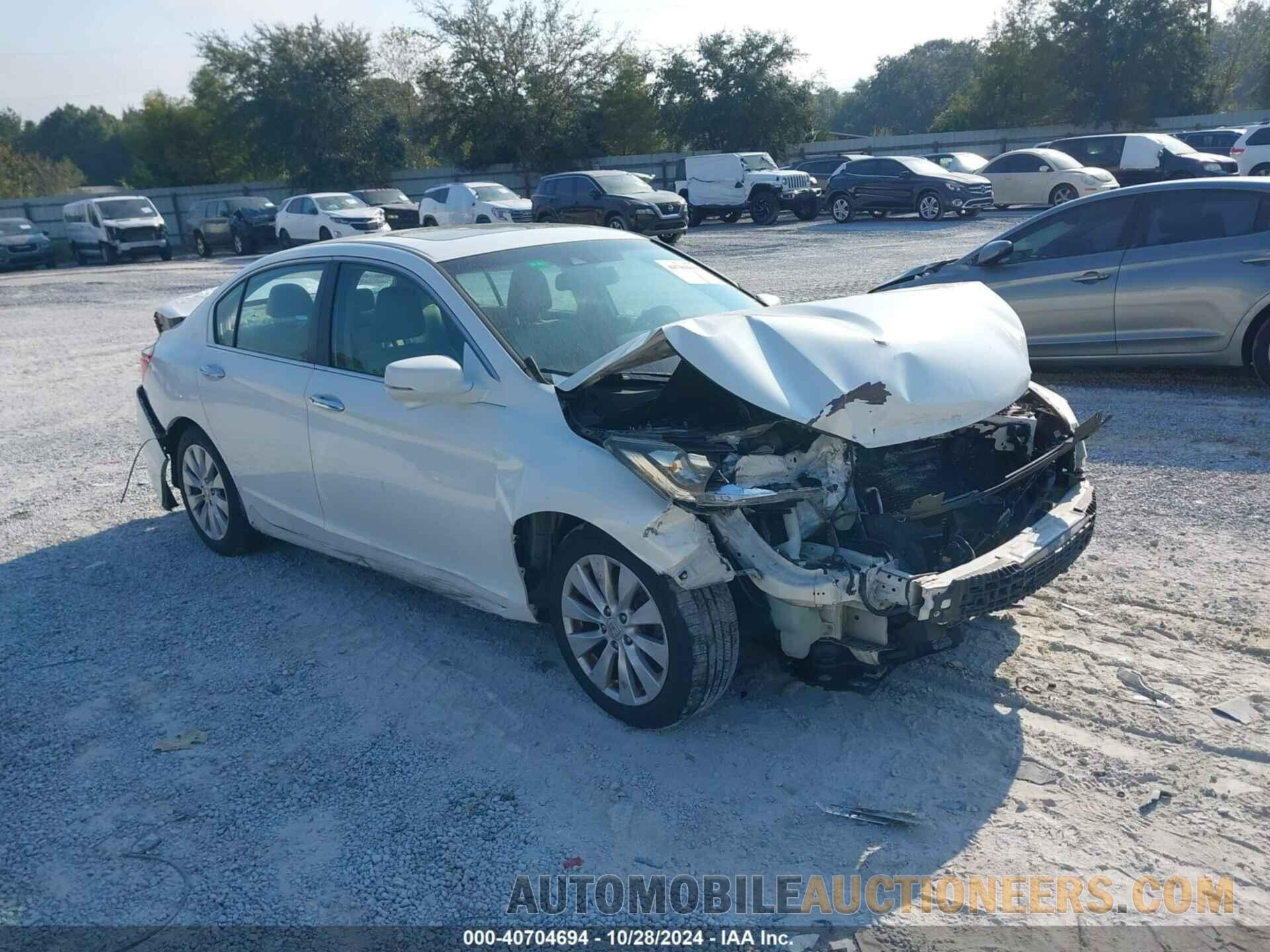 1HGCR2F88DA280022 HONDA ACCORD 2013