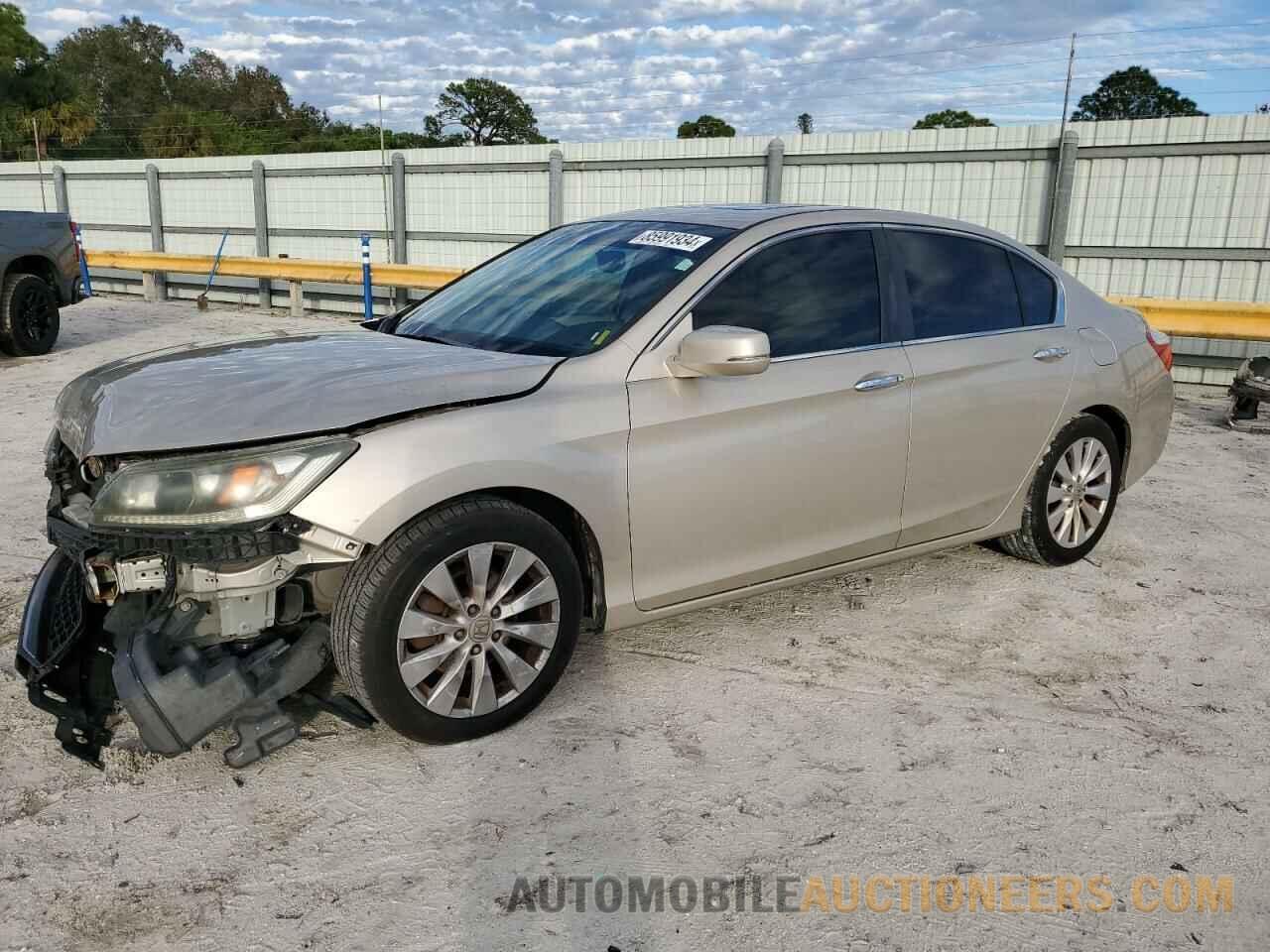 1HGCR2F88EA029647 HONDA ACCORD 2014