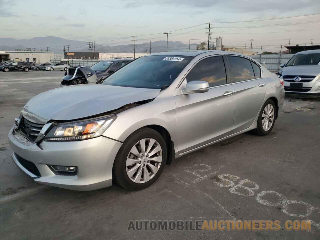 1HGCR2F89DA193102 HONDA ACCORD 2013