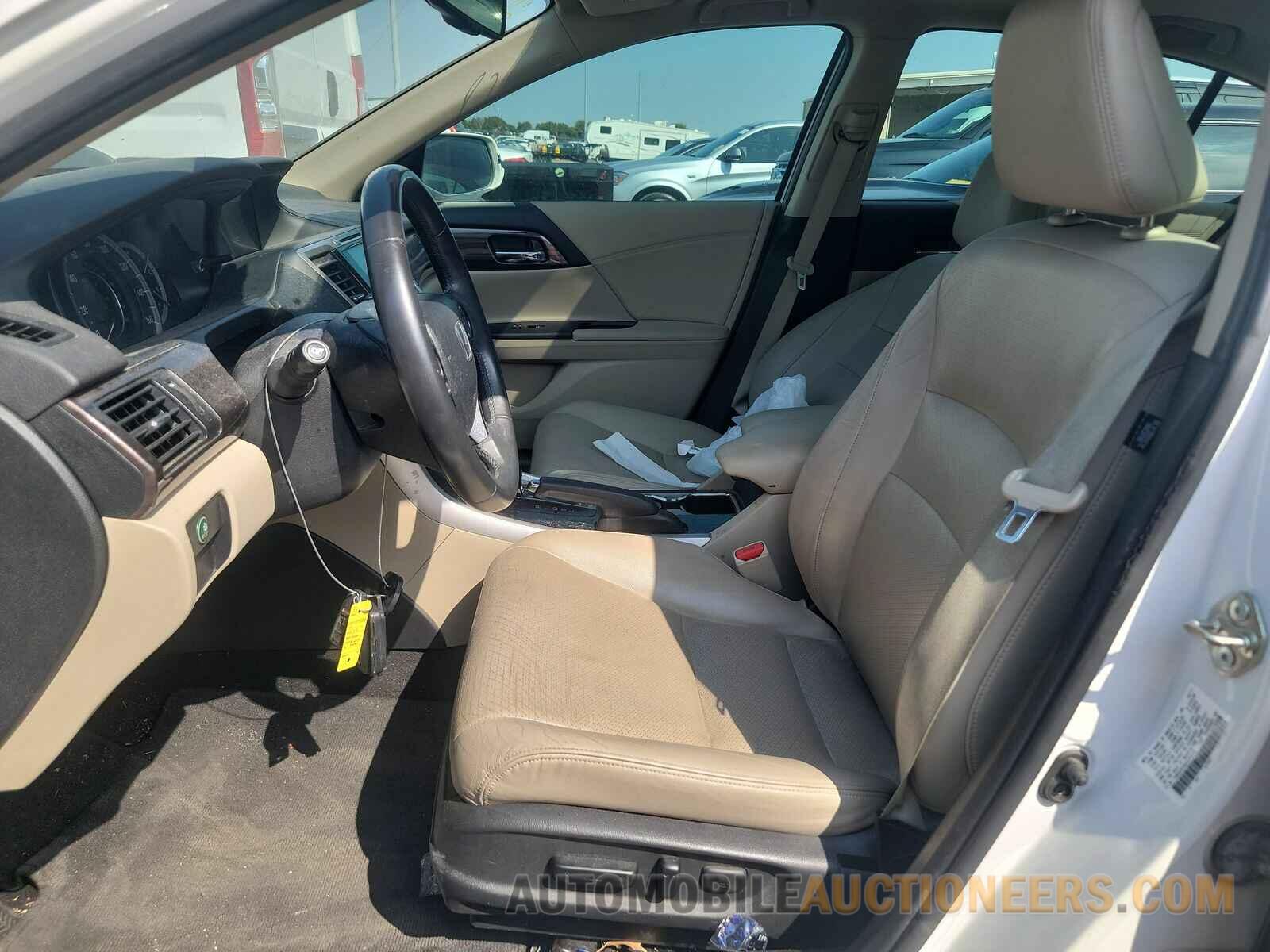 1HGCR2F89HA209370 Honda Accord Sedan 2017