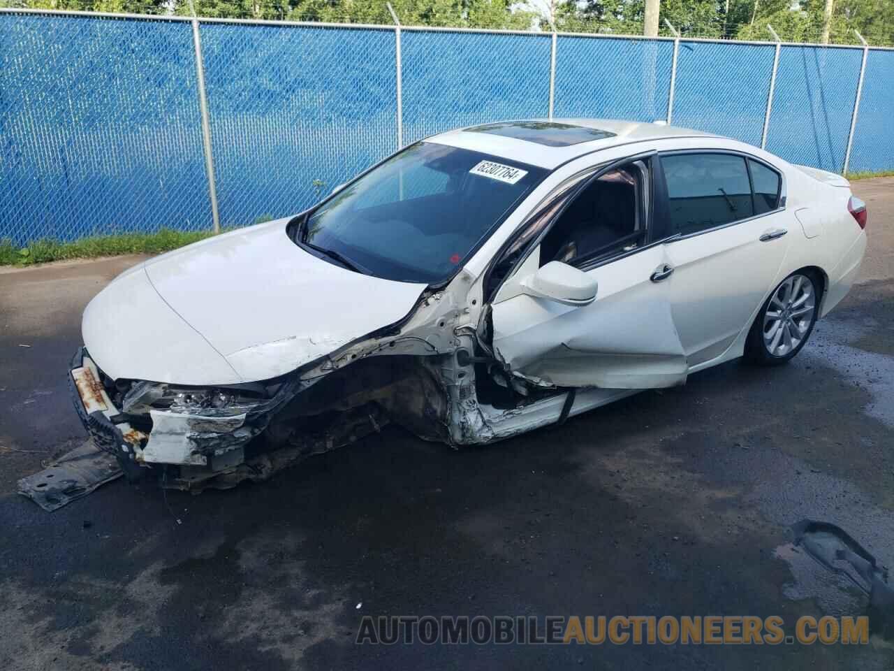 1HGCR2F98DA800017 HONDA ACCORD 2013