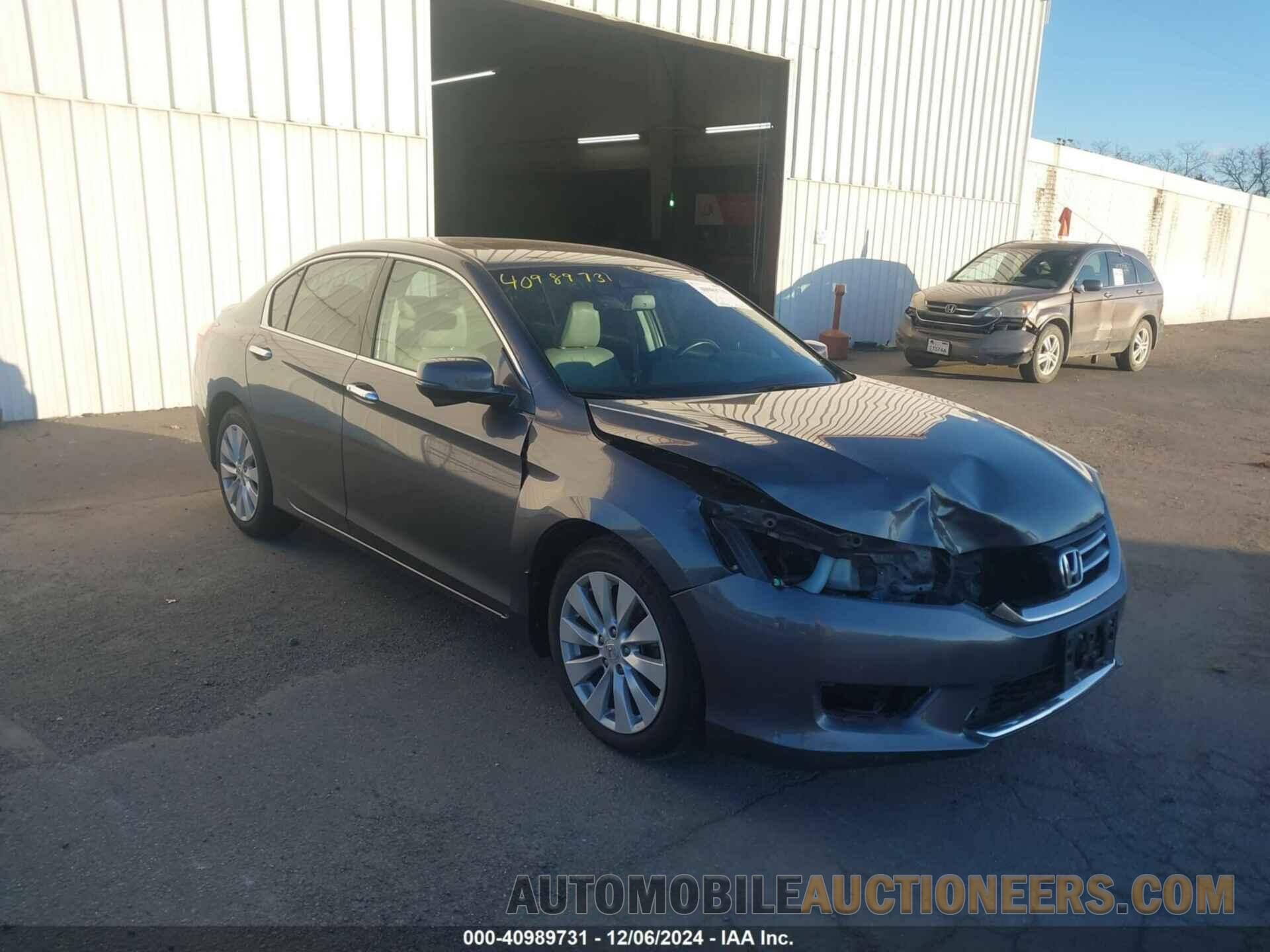 1HGCR3F80DA038556 HONDA ACCORD 2013