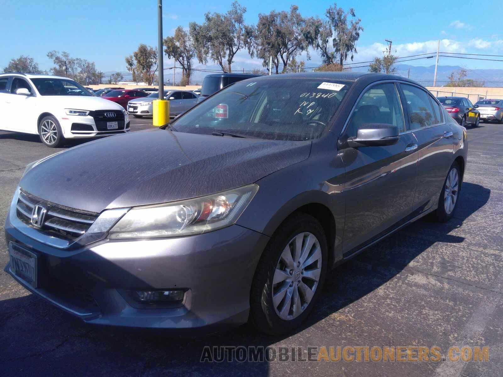 1HGCR3F80FA013840 Honda Accord Sedan 2015