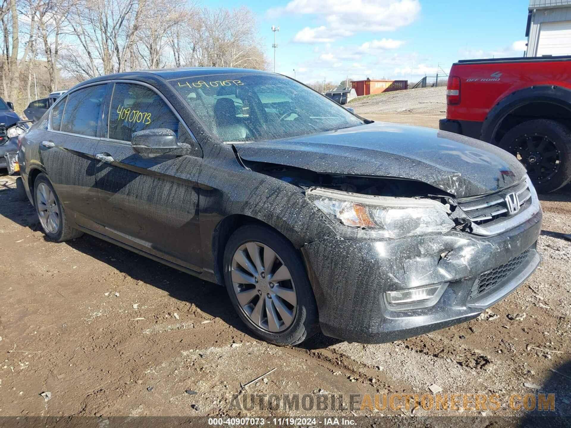 1HGCR3F81DA004707 HONDA ACCORD 2013