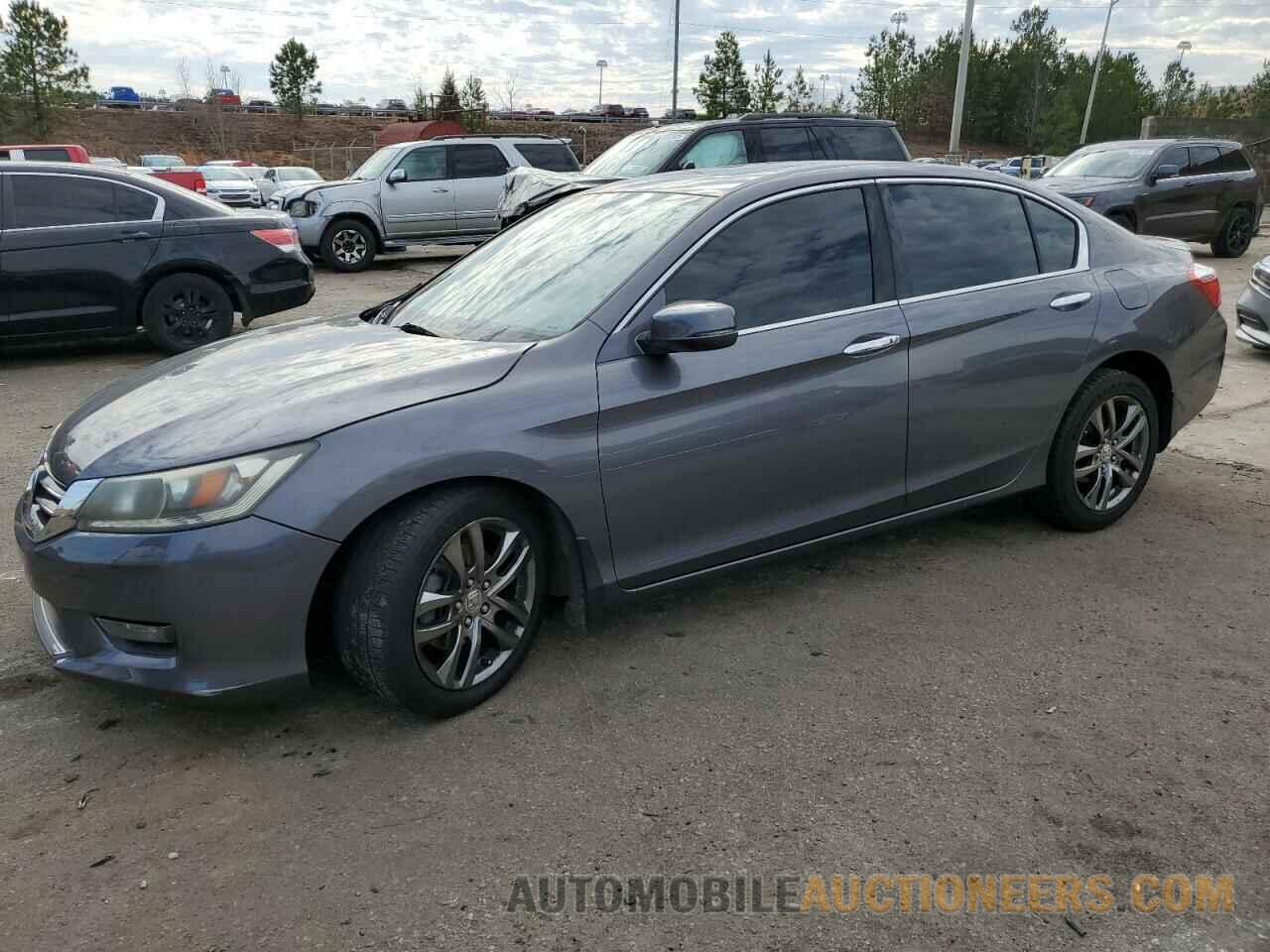 1HGCR3F81EA029513 HONDA ACCORD 2014