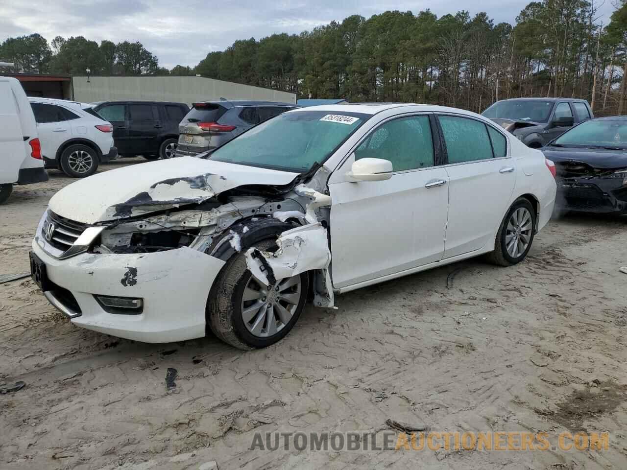 1HGCR3F83DA025042 HONDA ACCORD 2013