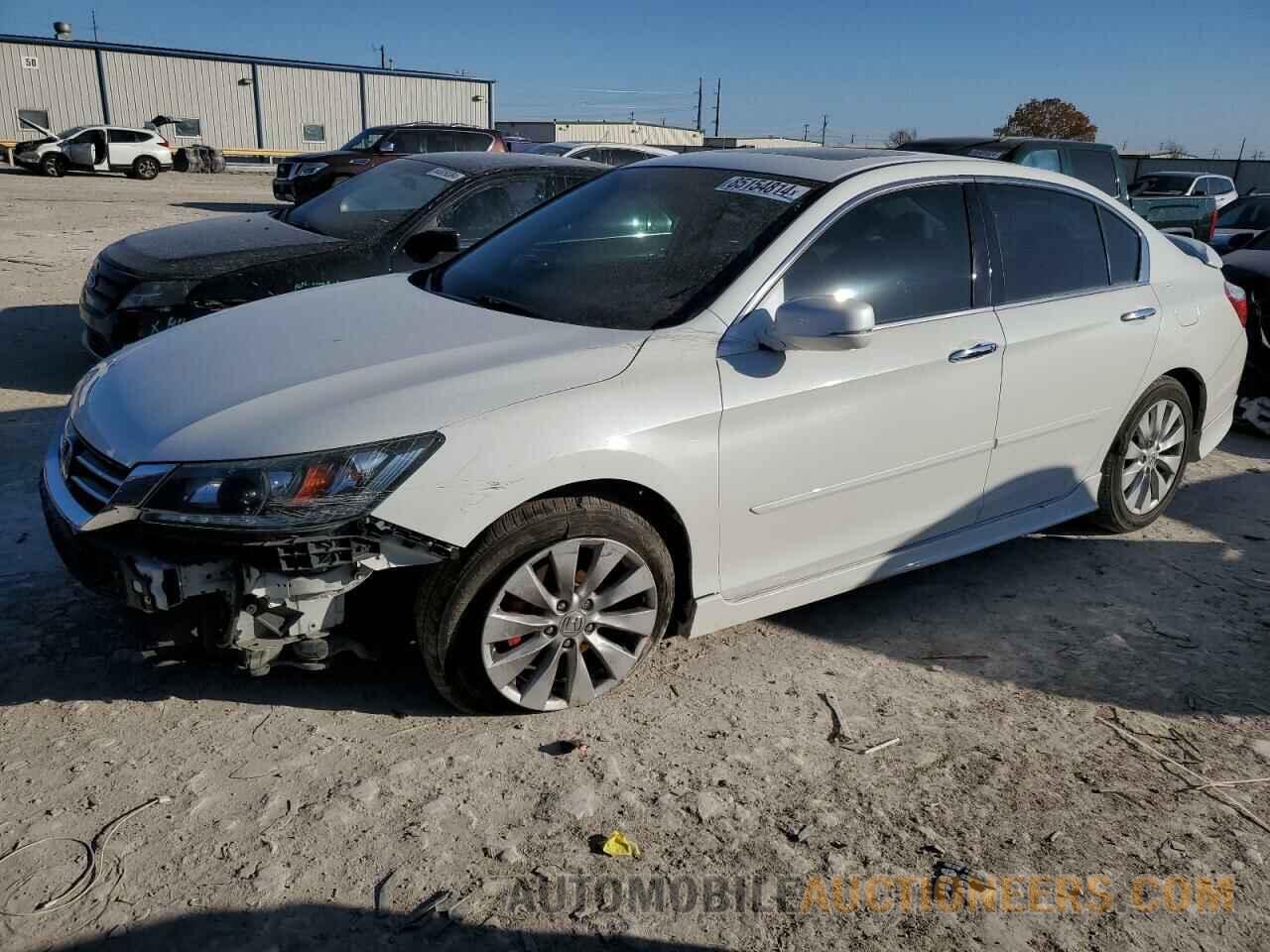 1HGCR3F85DA029884 HONDA ACCORD 2013