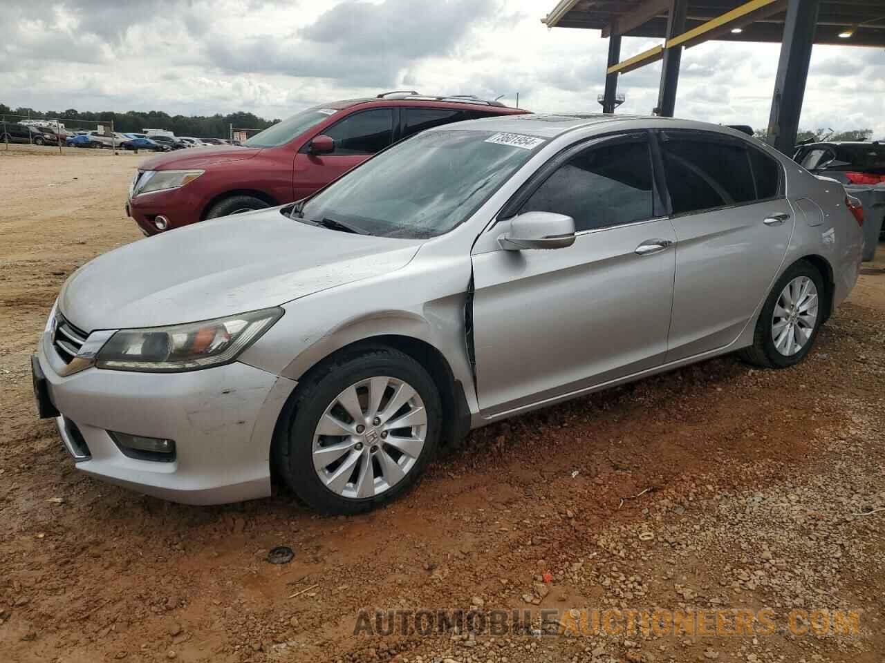 1HGCR3F85FA005846 HONDA ACCORD 2015