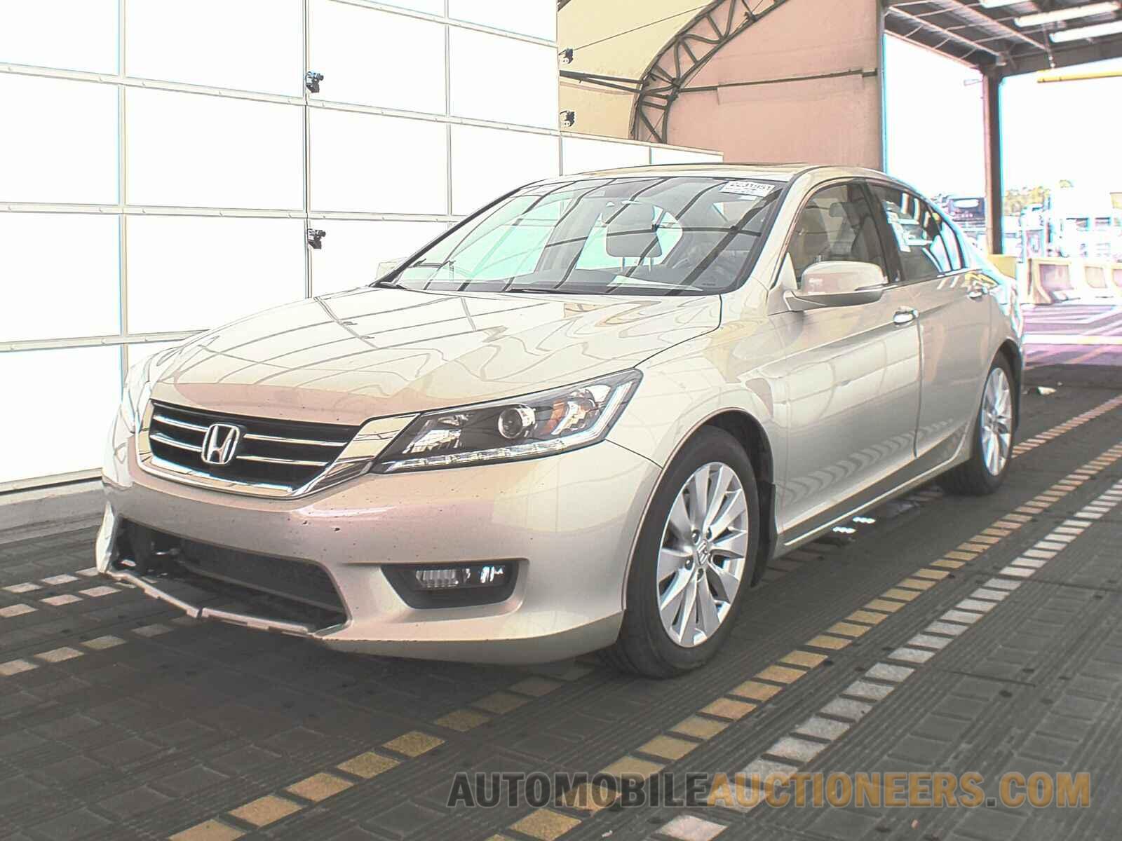 1HGCR3F87FA012927 Honda Accord Sedan 2015