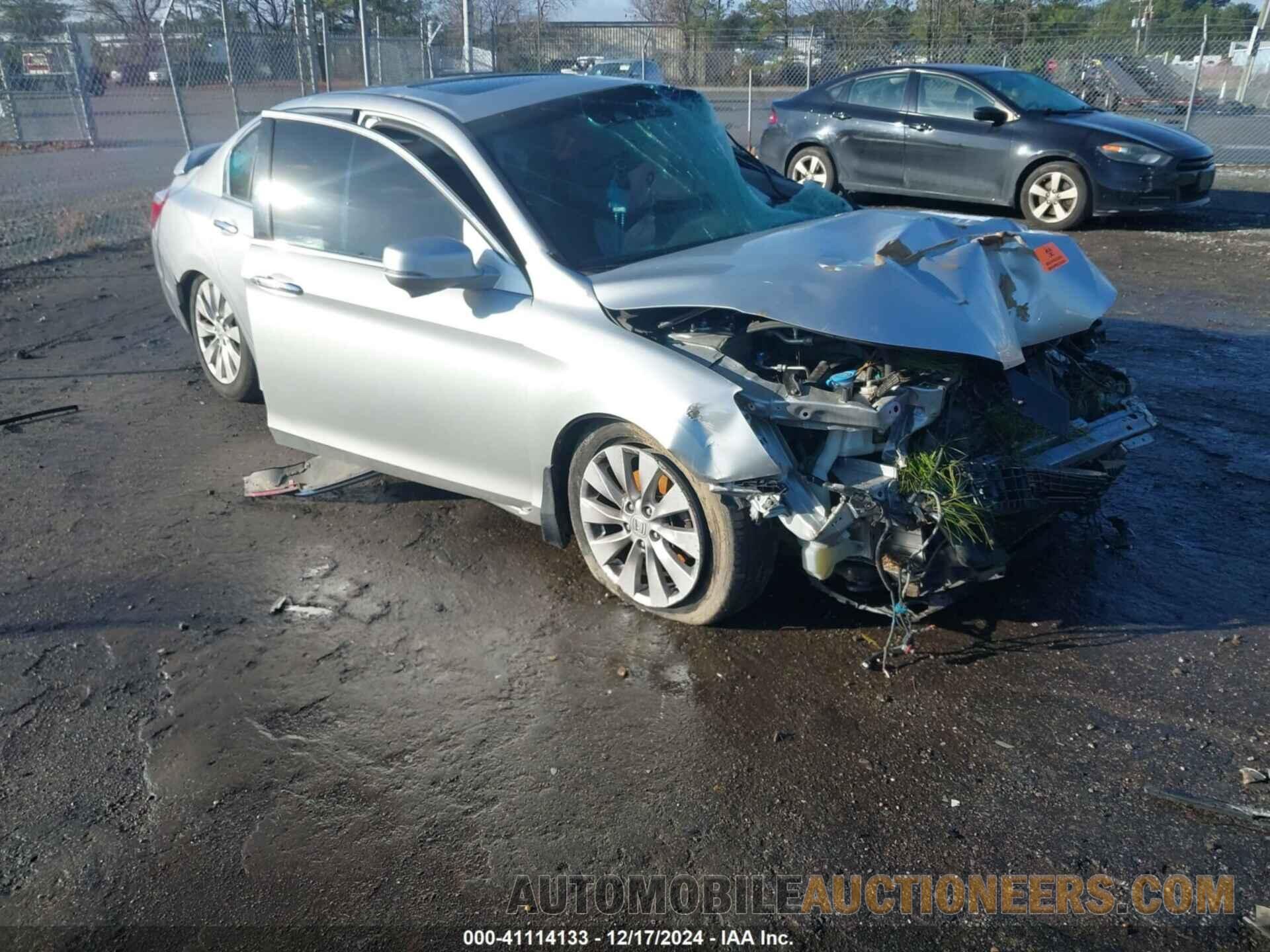 1HGCR3F88DA005014 HONDA ACCORD 2013