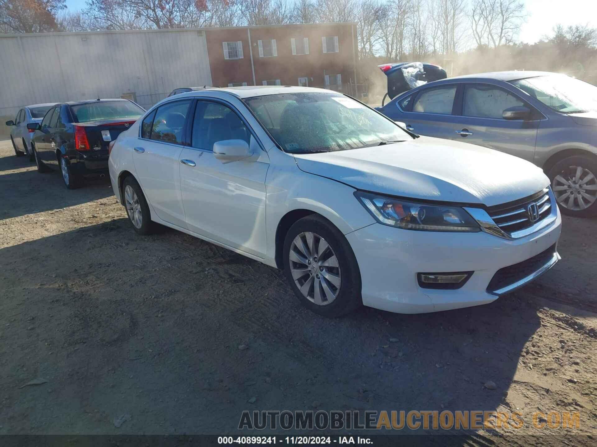 1HGCR3F88DA034707 HONDA ACCORD 2013