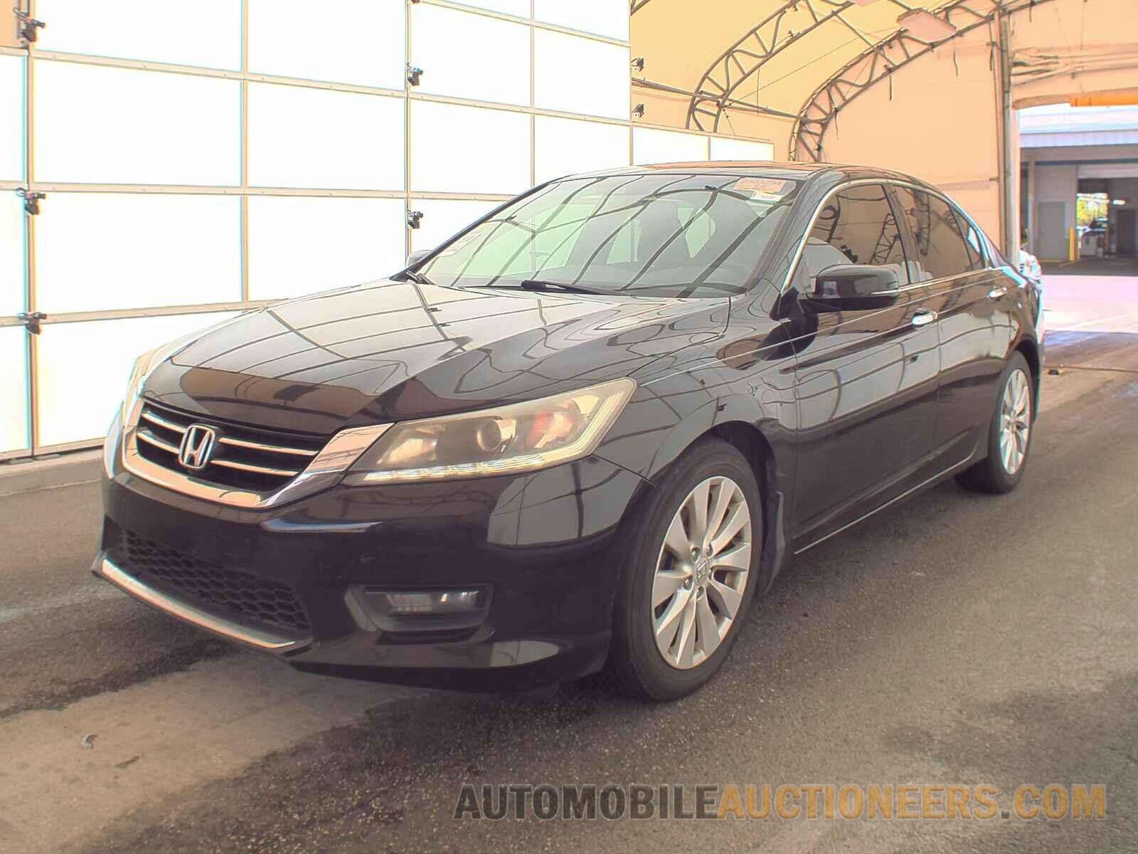 1HGCR3F88FA007560 Honda Accord Sedan 2015