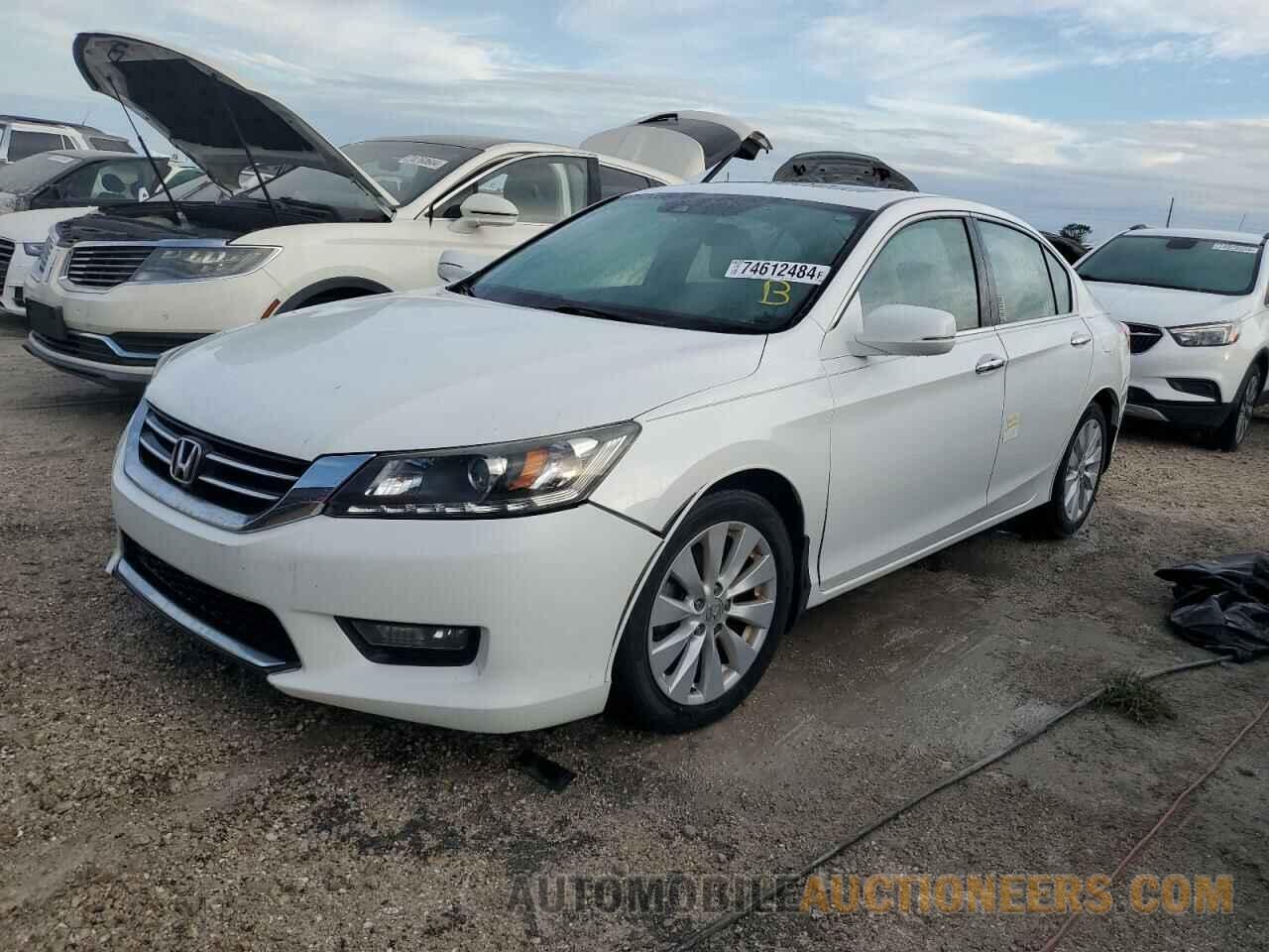 1HGCR3F88FA025816 HONDA ACCORD 2015