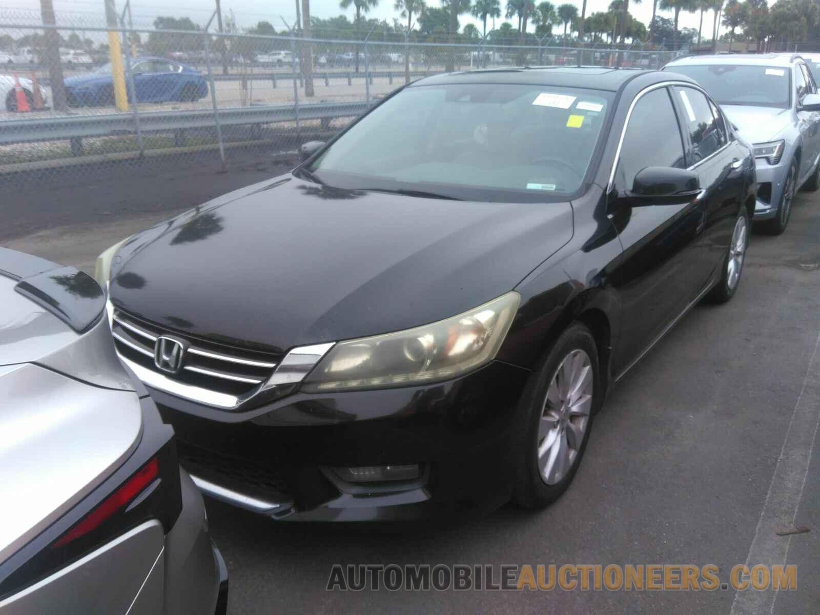 1HGCR3F8XFA001811 Honda Accord Sedan 2015