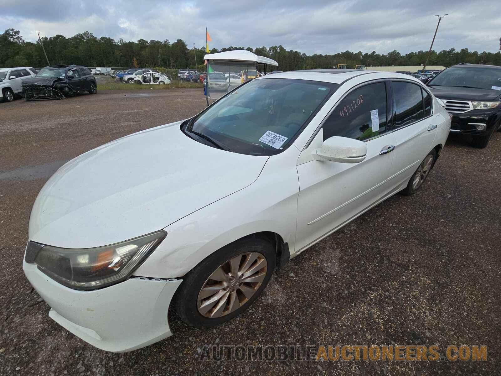 1HGCR3F8XFA027664 Honda Accord Sedan 2015