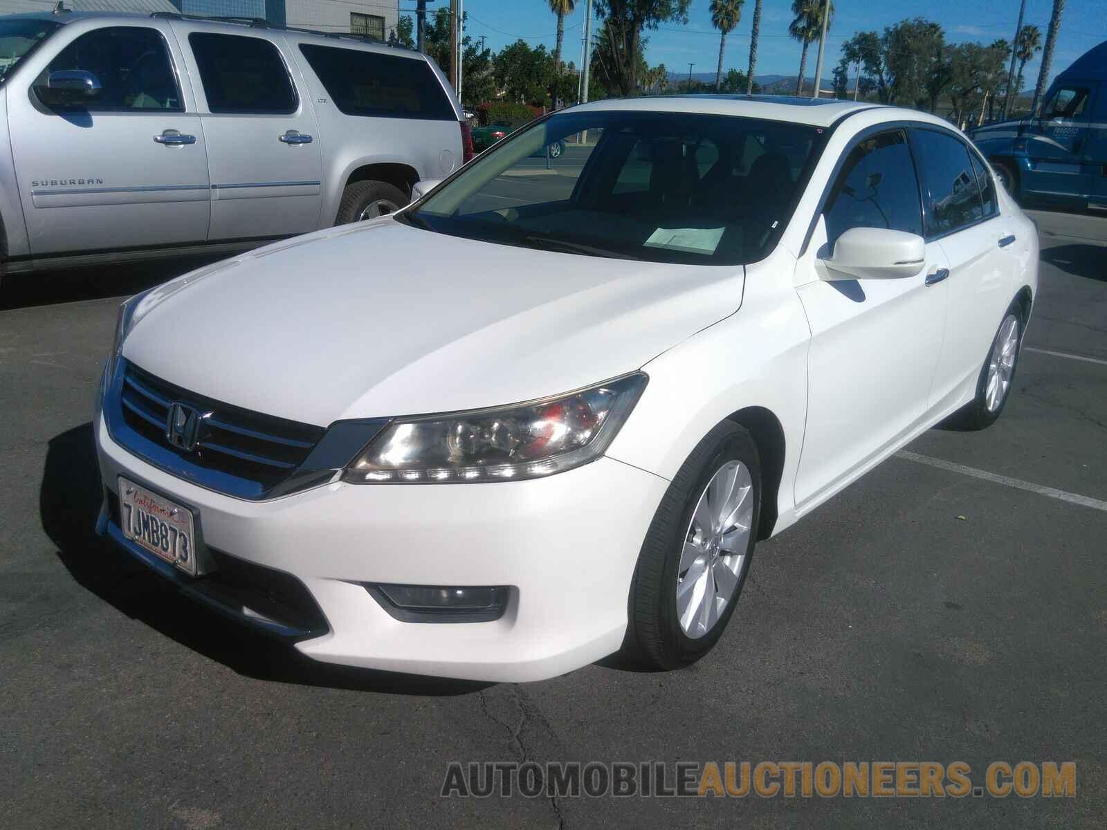 1HGCR3F90FA013569 Honda Accord Sedan 2015