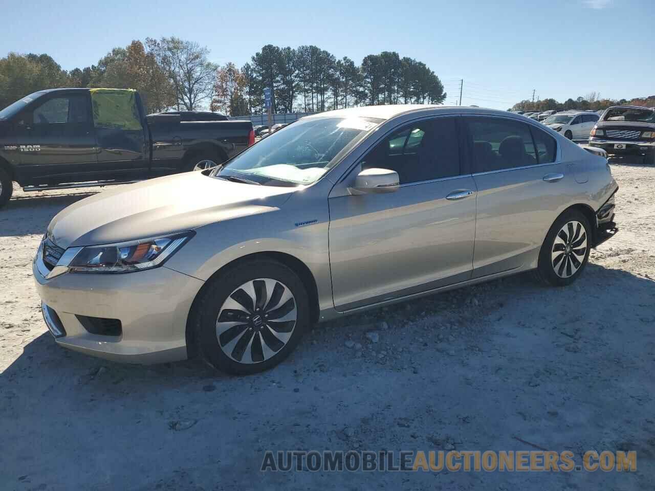 1HGCR6F38FA000016 HONDA ACCORD 2015