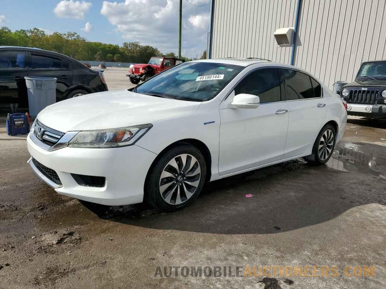 1HGCR6F51FA004135 HONDA ACCORD 2015