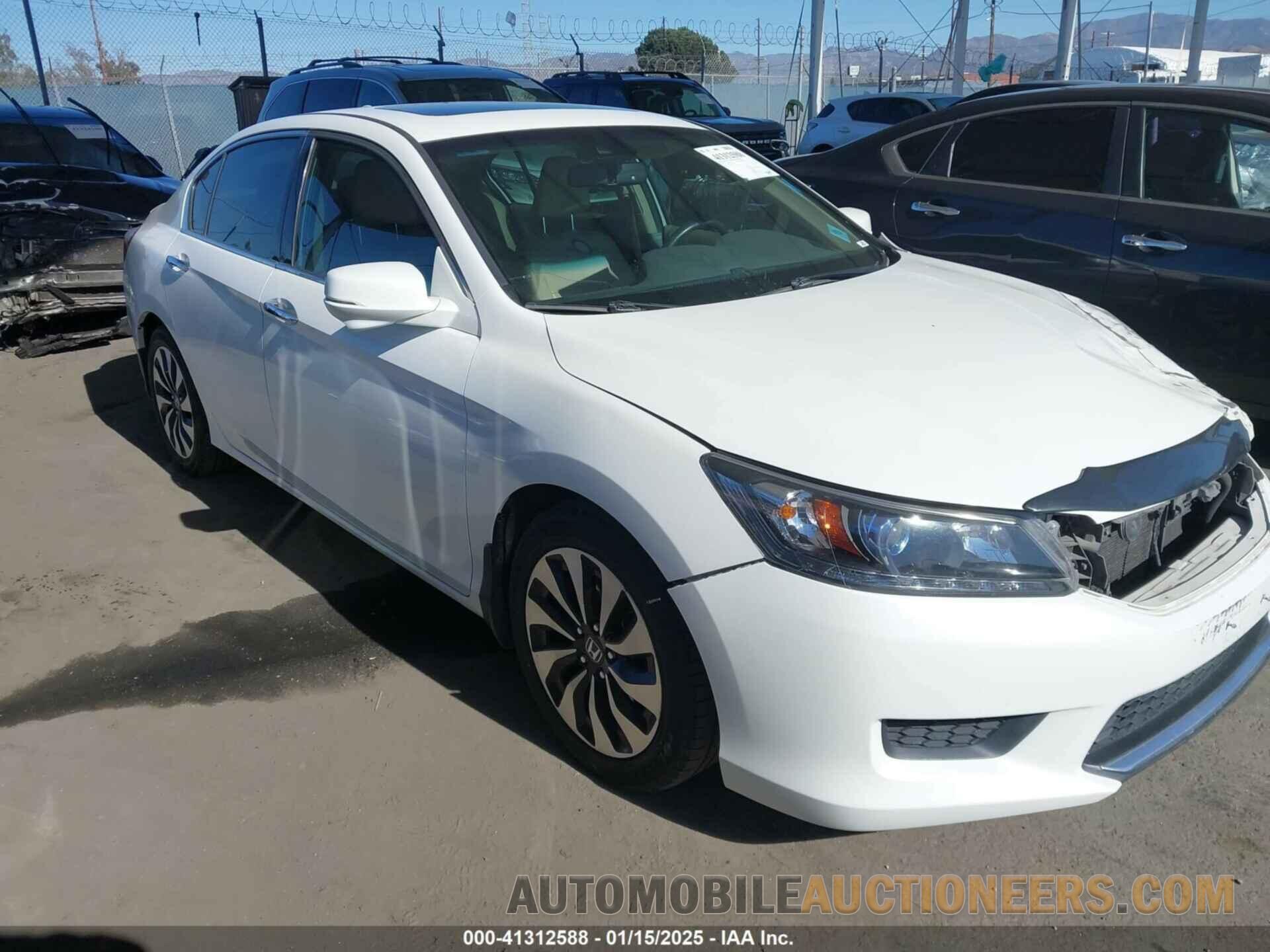 1HGCR6F55FA004767 HONDA ACCORD HYBRID 2015