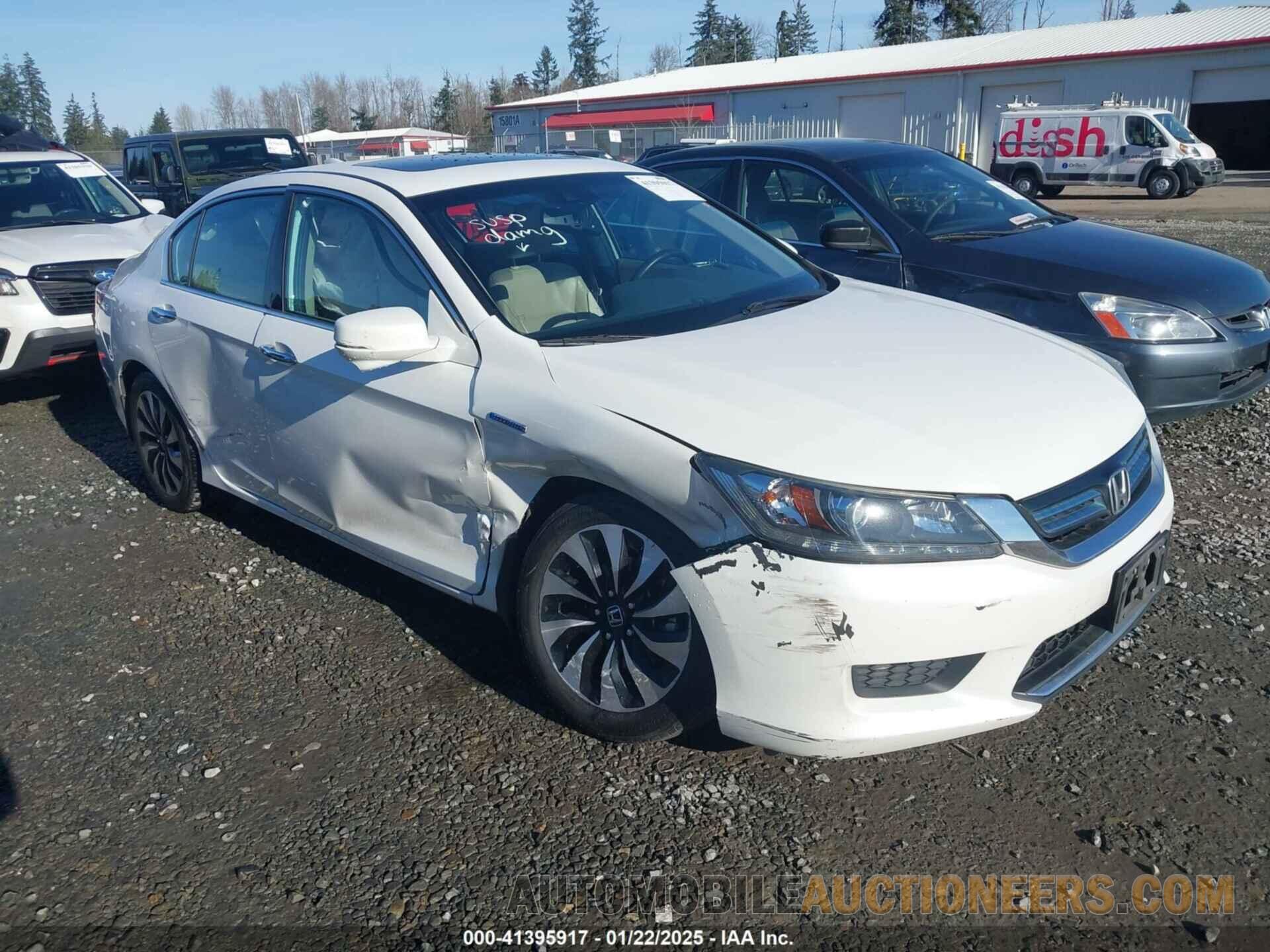 1HGCR6F57FA003040 HONDA ACCORD HYBRID 2015