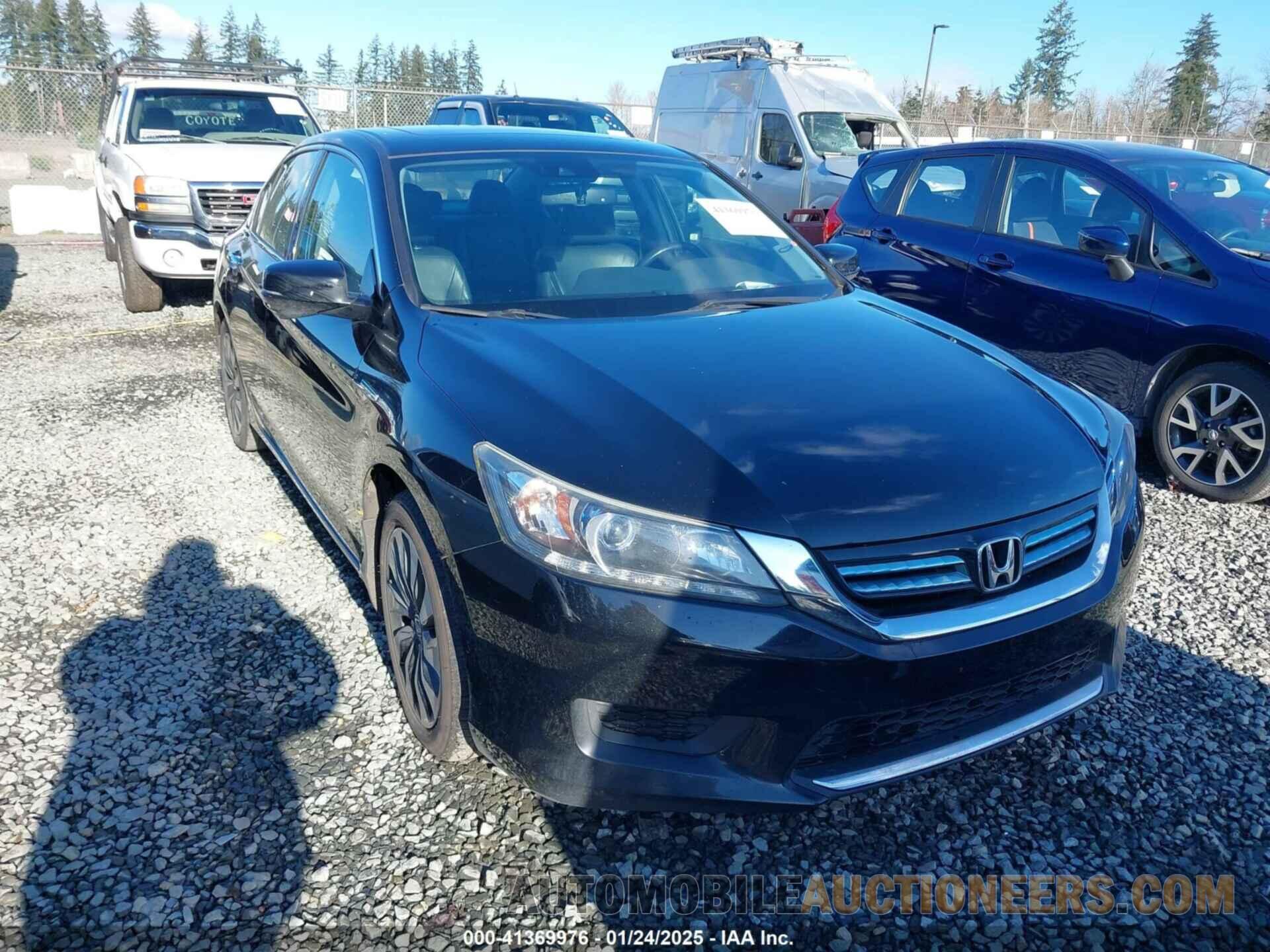 1HGCR6F5XEA008974 HONDA ACCORD HYBRID 2014