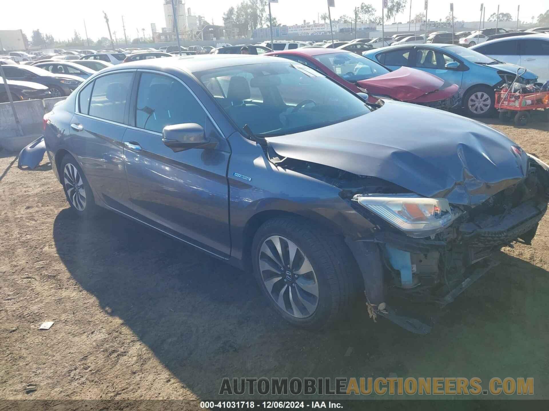 1HGCR6F70FA013040 HONDA ACCORD HYBRID 2015