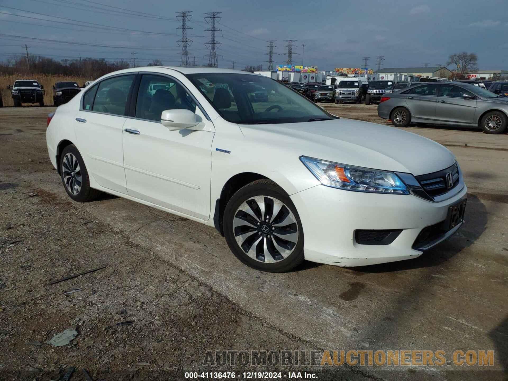 1HGCR6F73FA002775 HONDA ACCORD HYBRID 2015