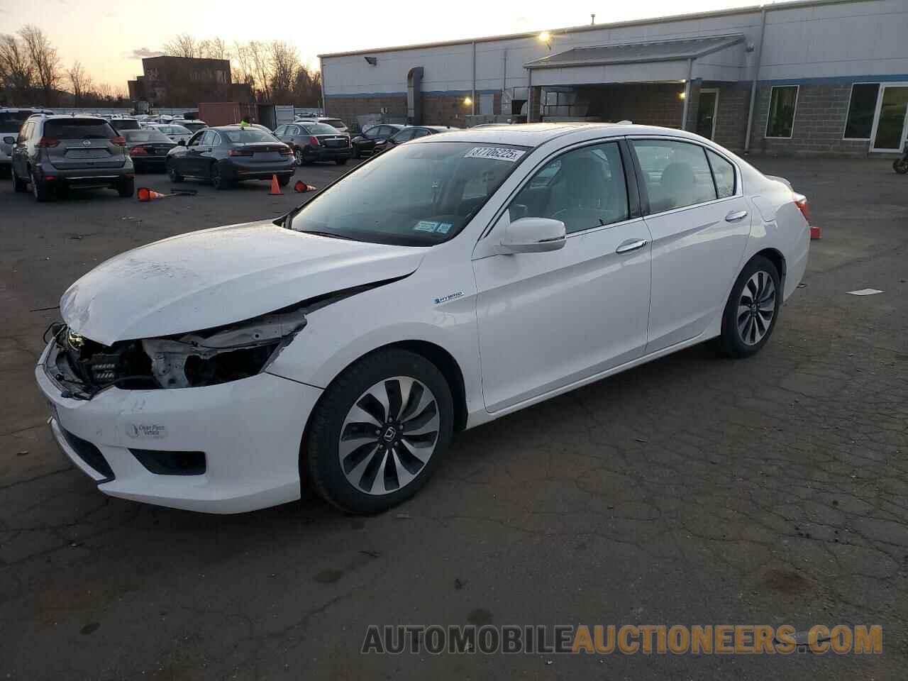 1HGCR6F76EA006382 HONDA ACCORD 2014