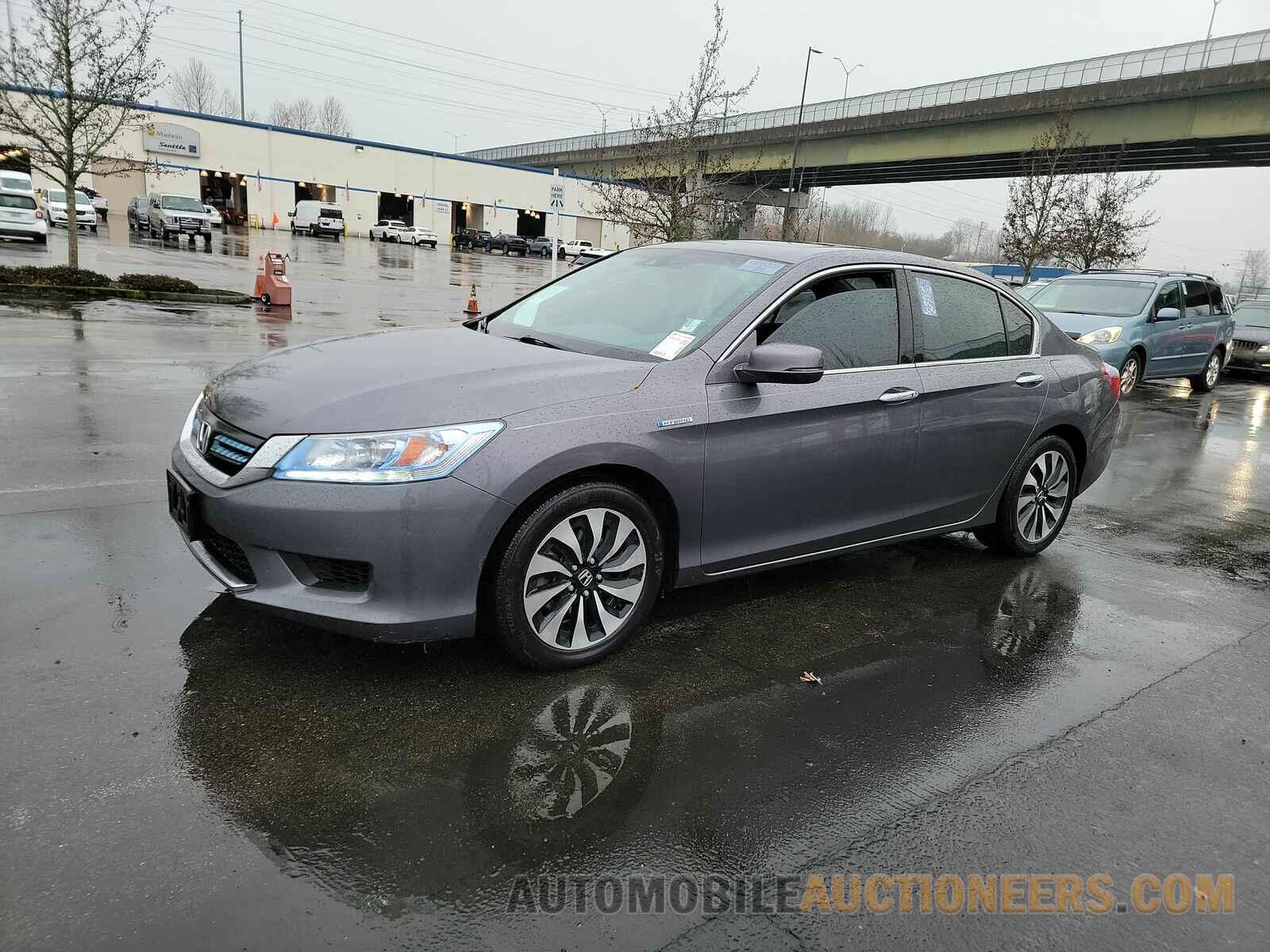 1HGCR6F76FA012992 Honda Accord Hybrid 2015