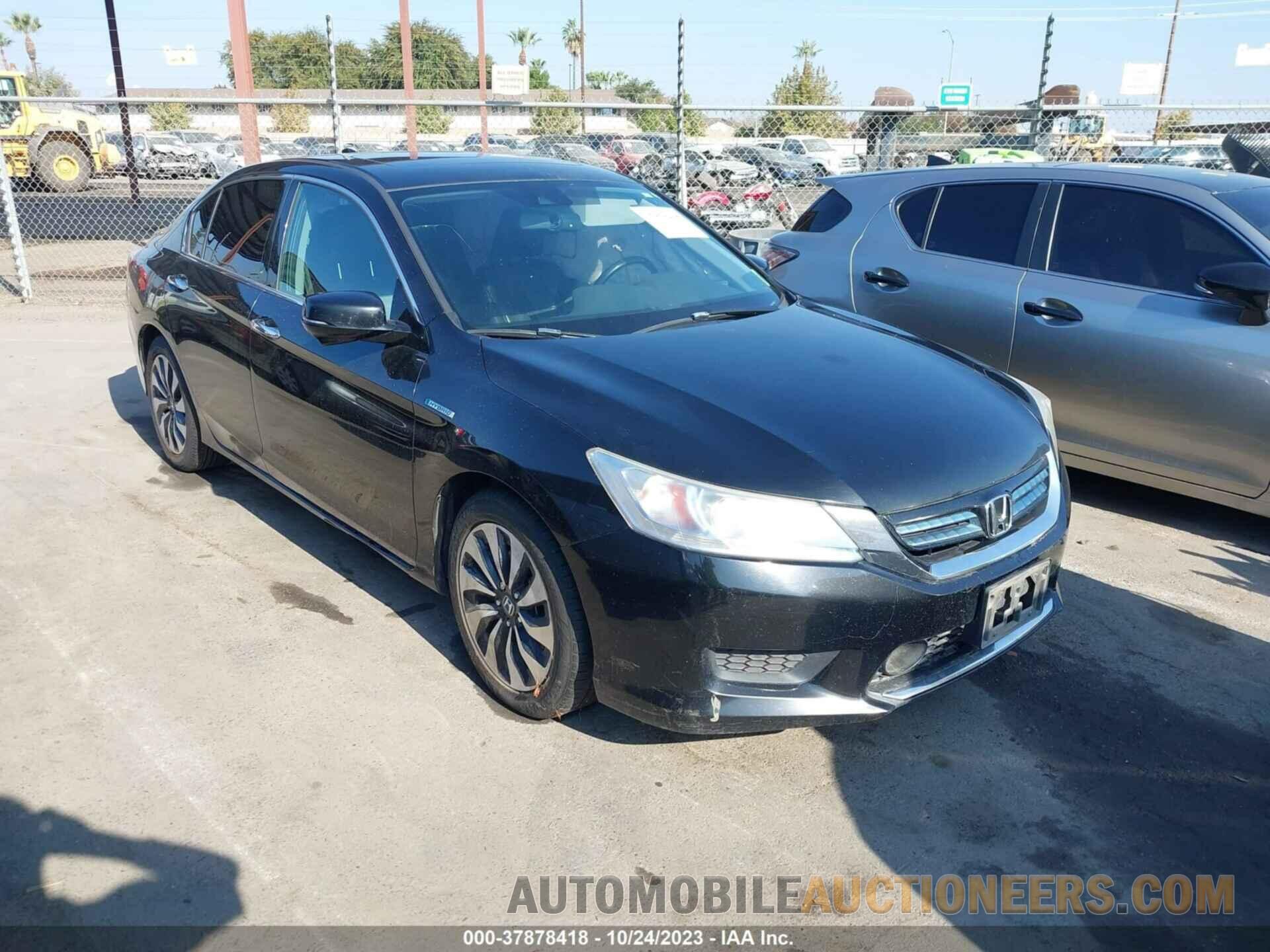 1HGCR6F78FA009446 HONDA ACCORD HYBRID 2015