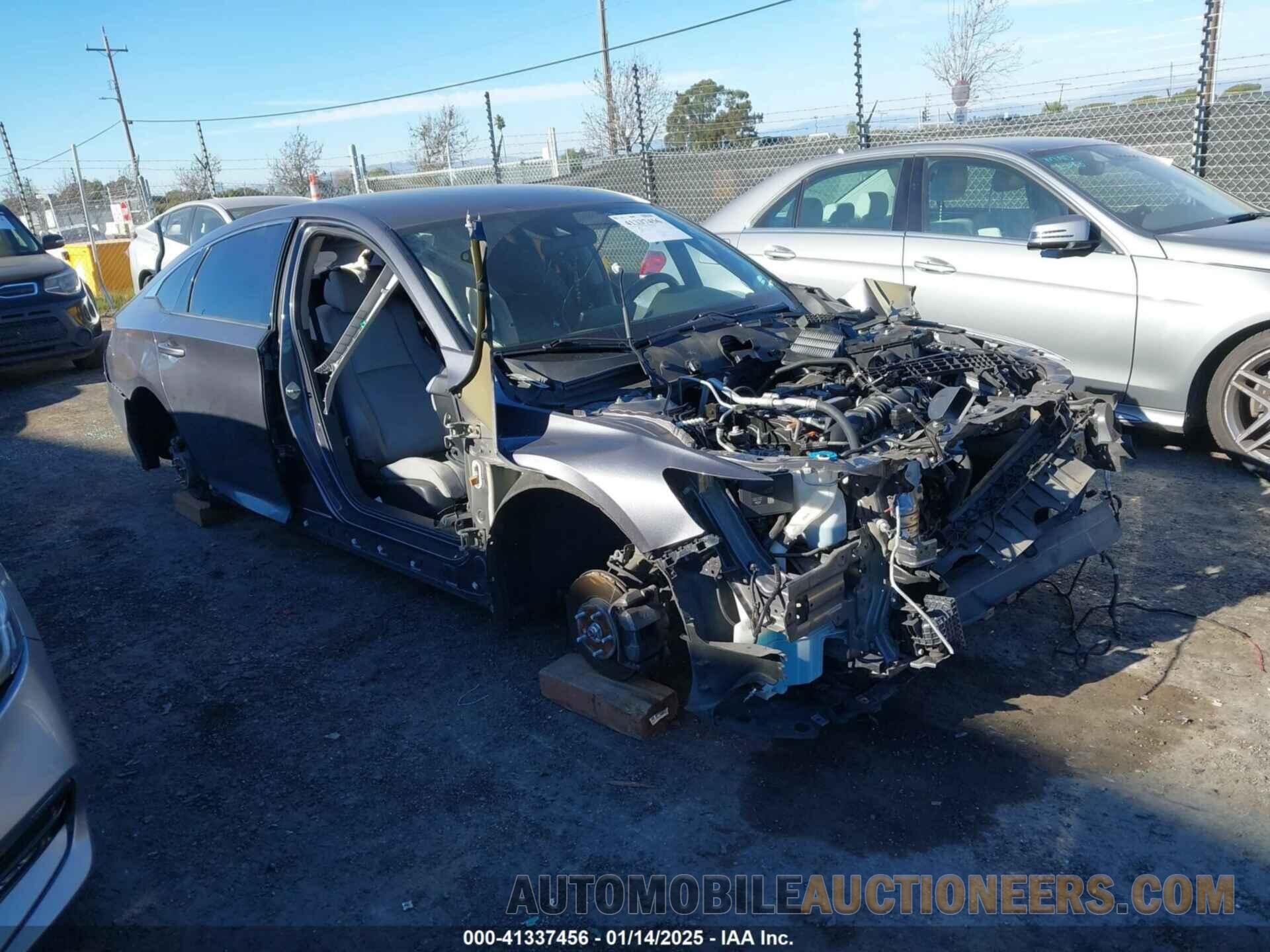 1HGCV1F17JA067695 HONDA ACCORD 2018