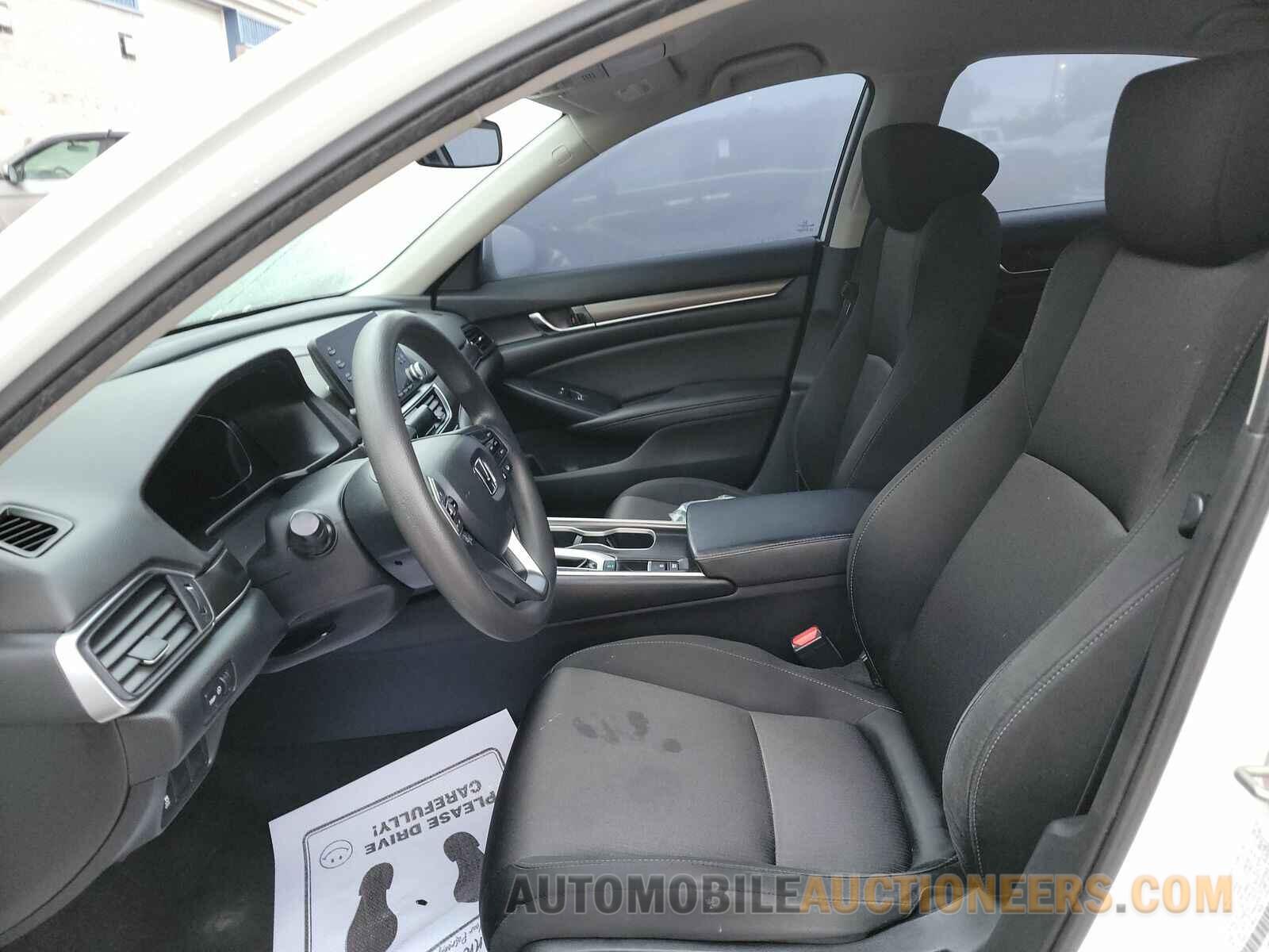 1HGCV1F18KA172926 Honda Accord Sedan 2019