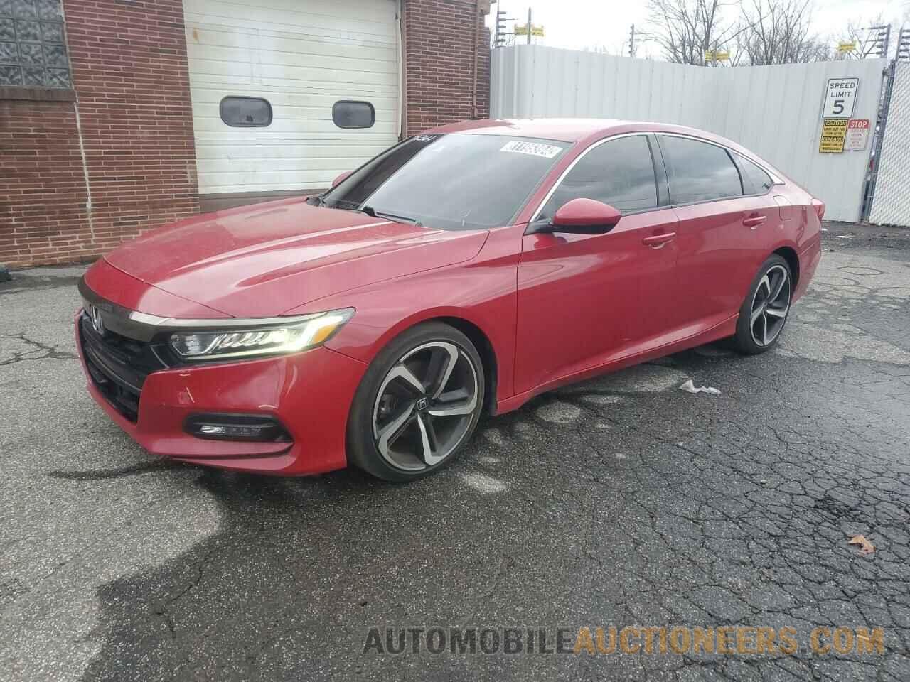 1HGCV1F30JA000261 HONDA ACCORD 2018