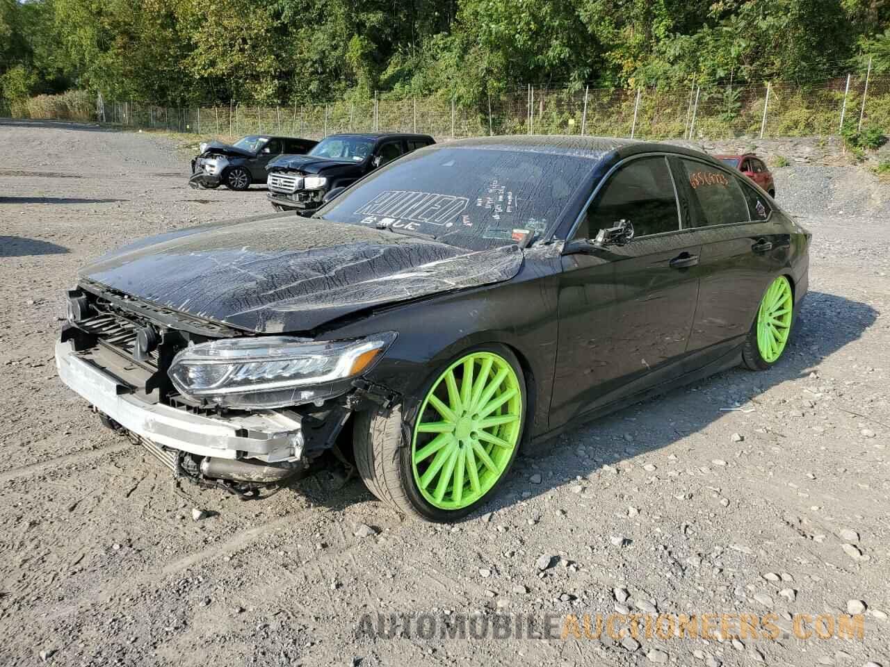 1HGCV1F32JA000889 HONDA ACCORD 2018