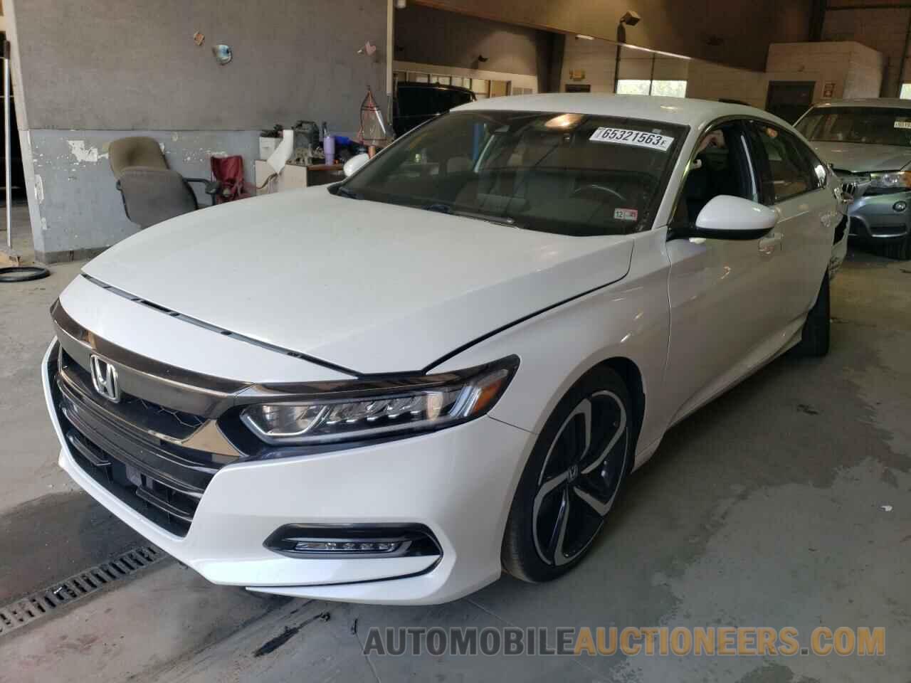 1HGCV1F32JA043015 HONDA ACCORD 2018