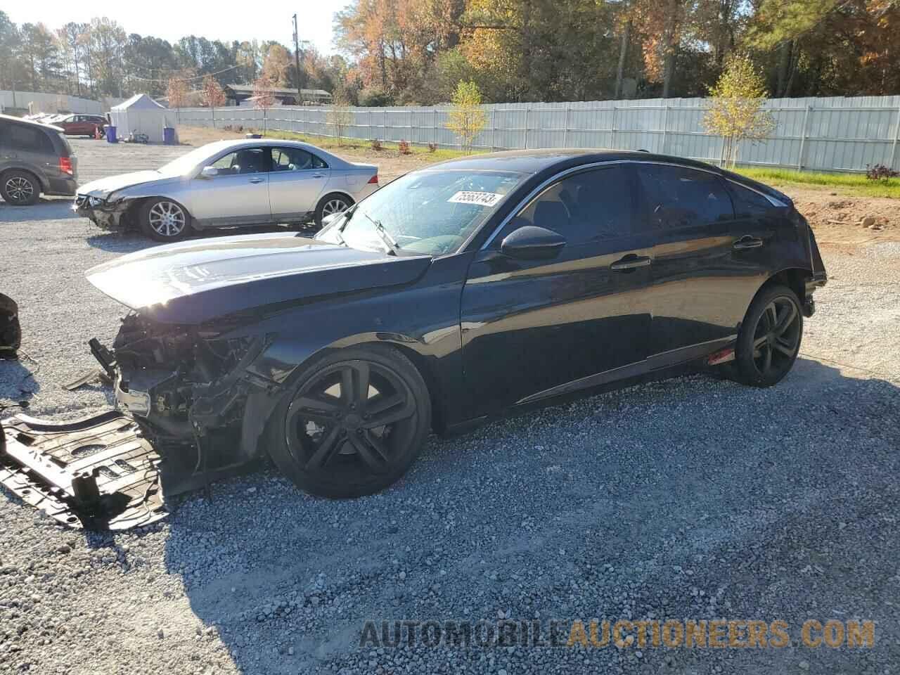 1HGCV1F33JA077240 HONDA ACCORD 2018