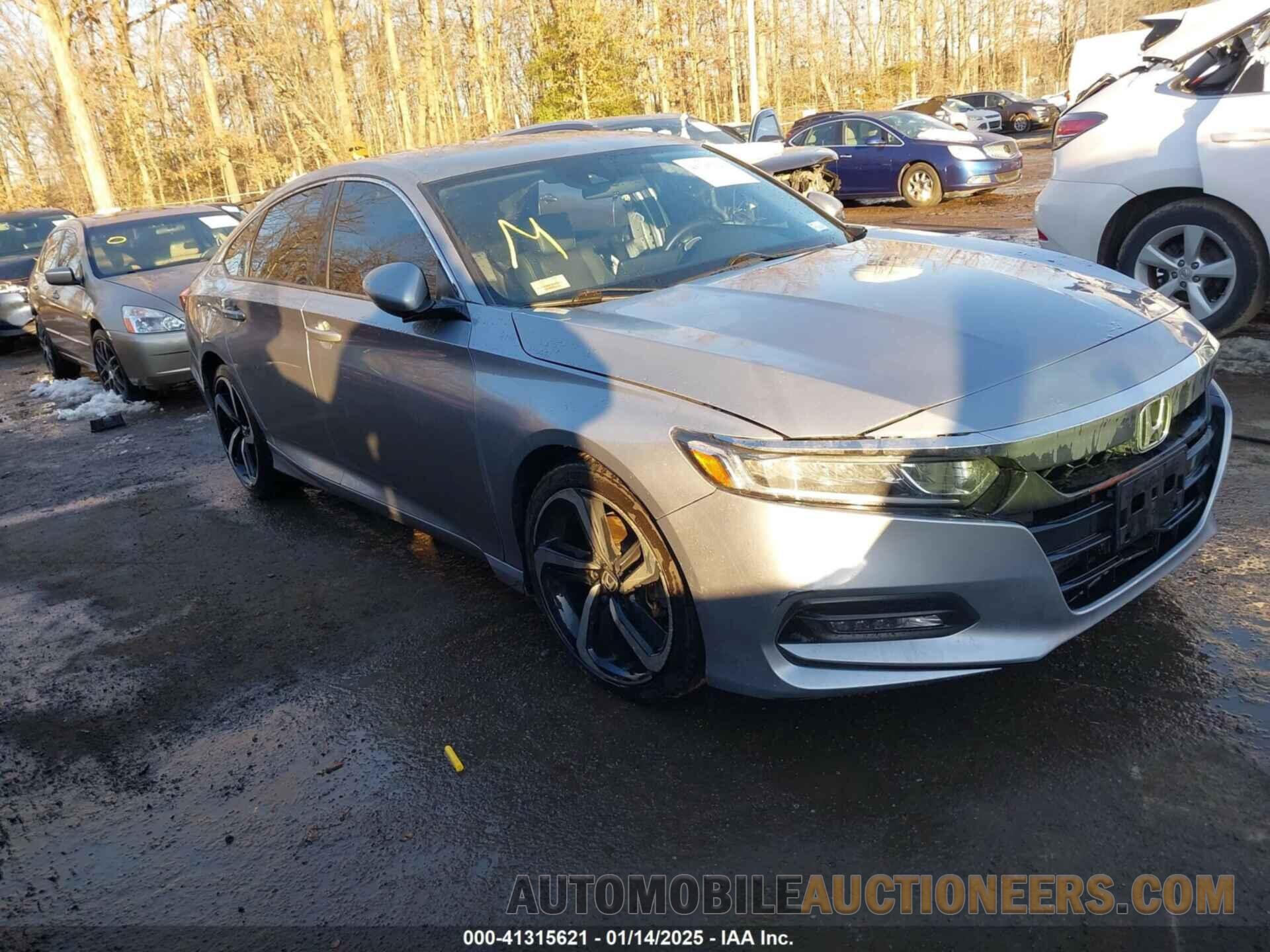 1HGCV1F33KA004533 HONDA ACCORD 2019