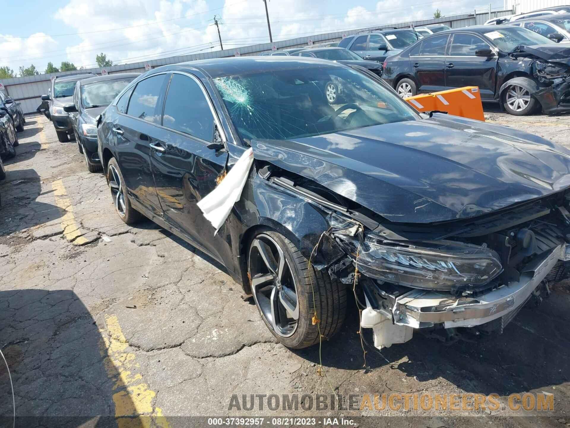 1HGCV1F35JA181325 HONDA ACCORD SEDAN 2018