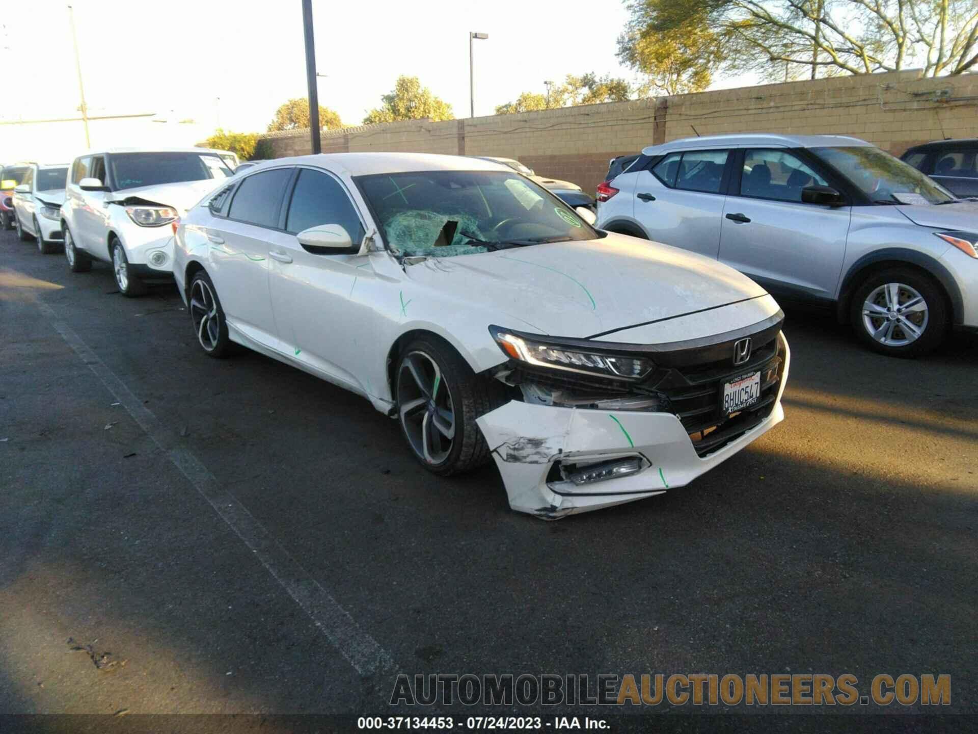 1HGCV1F38JA262142 HONDA ACCORD SEDAN 2018