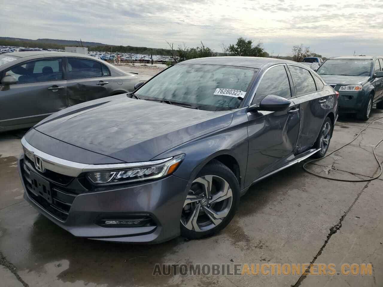 1HGCV1F45JA092833 HONDA ACCORD 2018